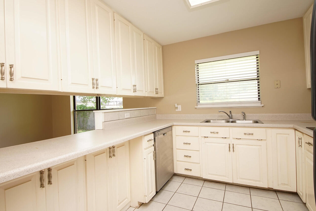 BAYOU WOODS - Residential