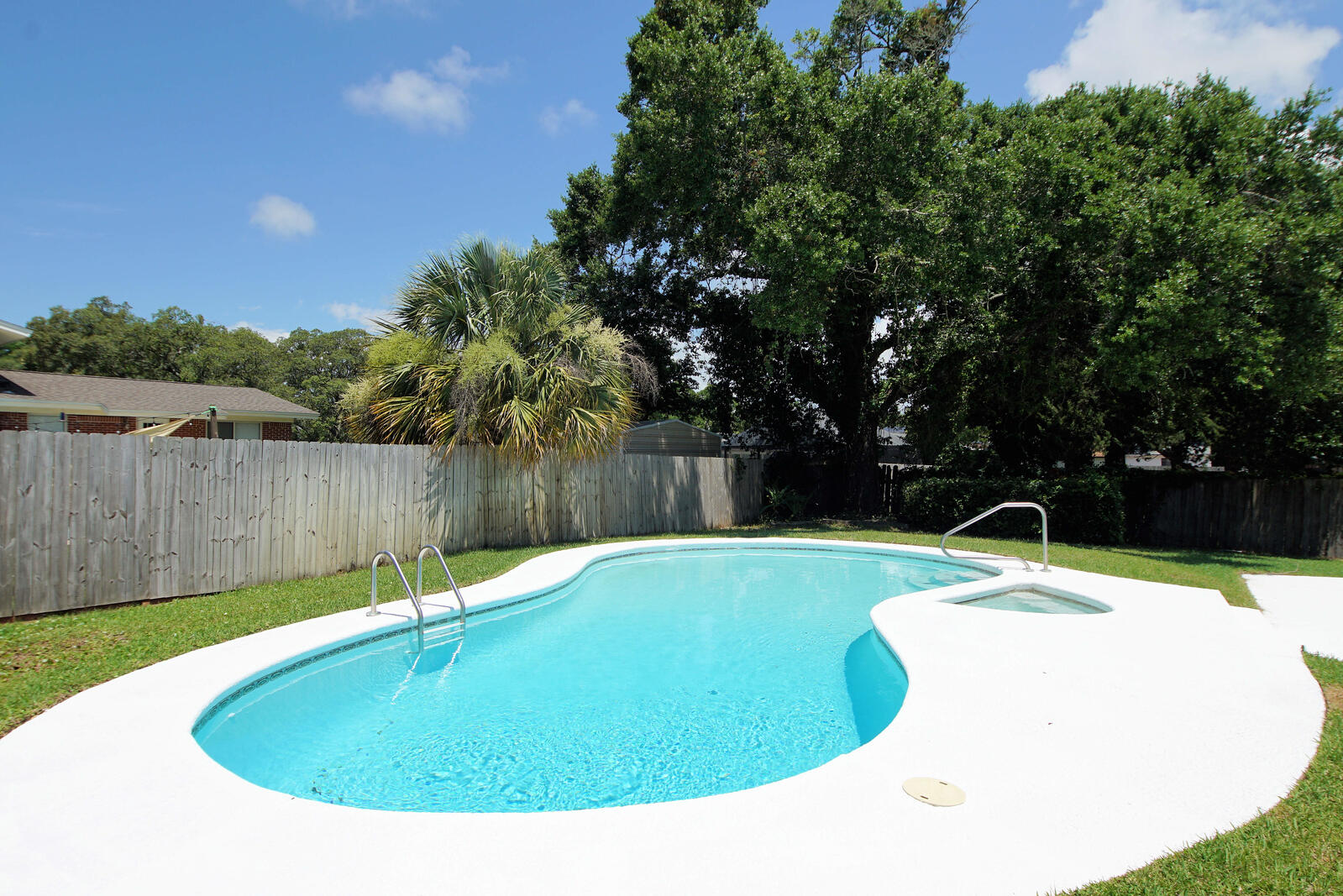 BAYOU WOODS - Residential