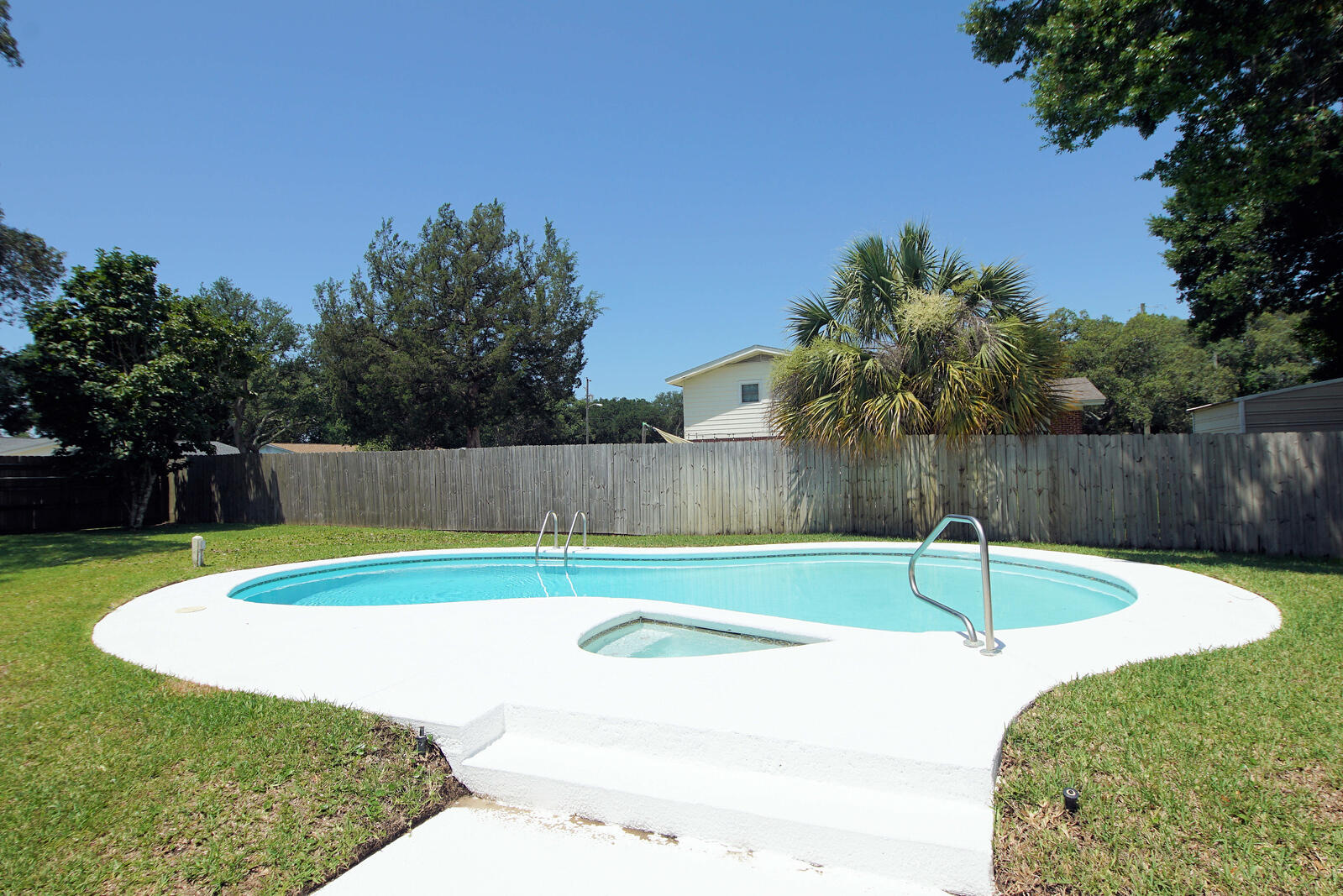 BAYOU WOODS - Residential