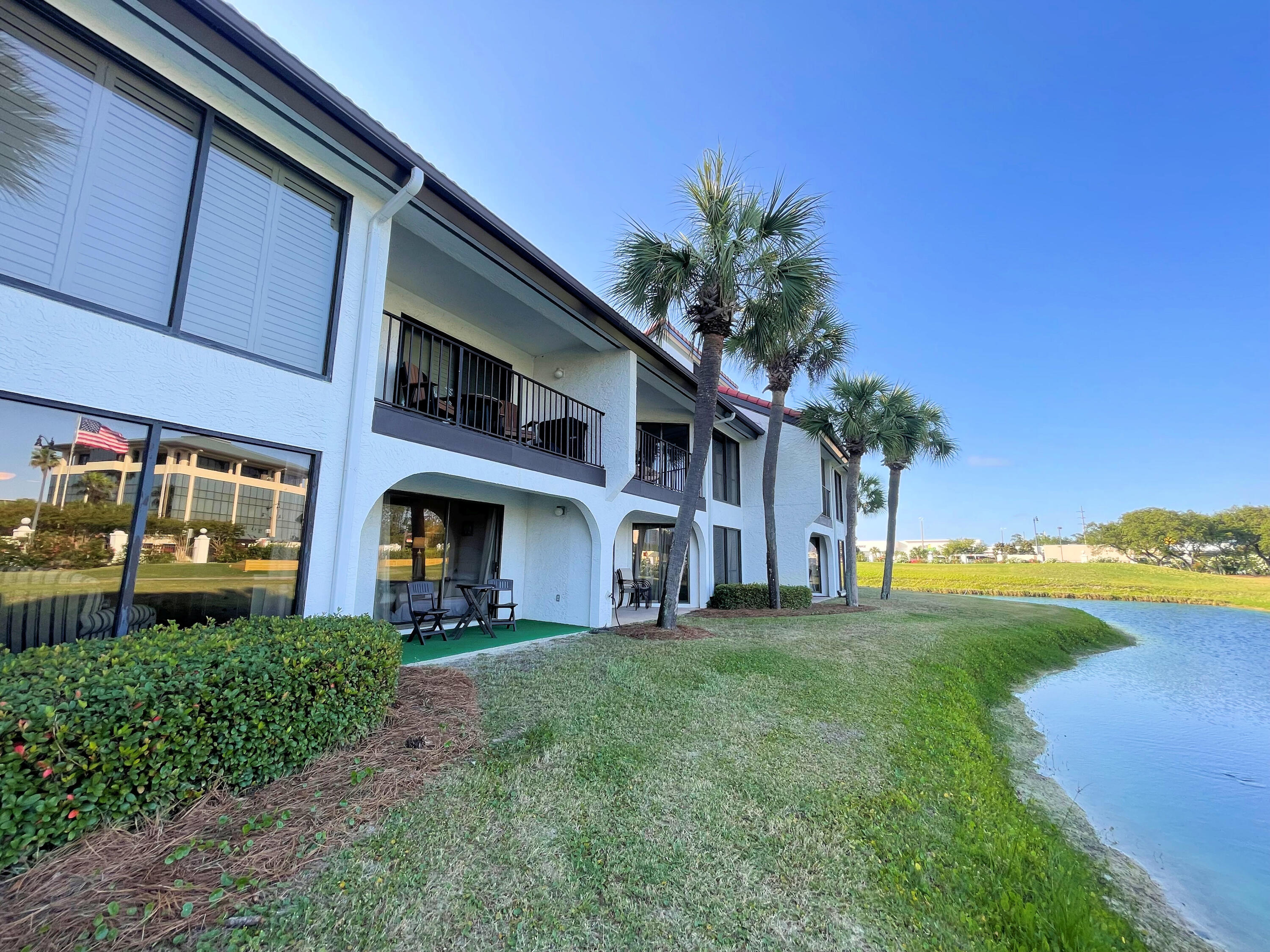 EDGEWATER GOLF VILLAS 3A CONDO - Residential