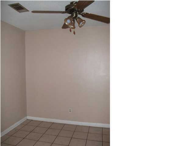 PALM ESTATES UNIT 2 - Residential Lease