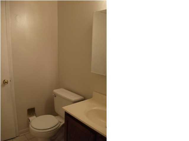 PALM ESTATES UNIT 2 - Residential Lease