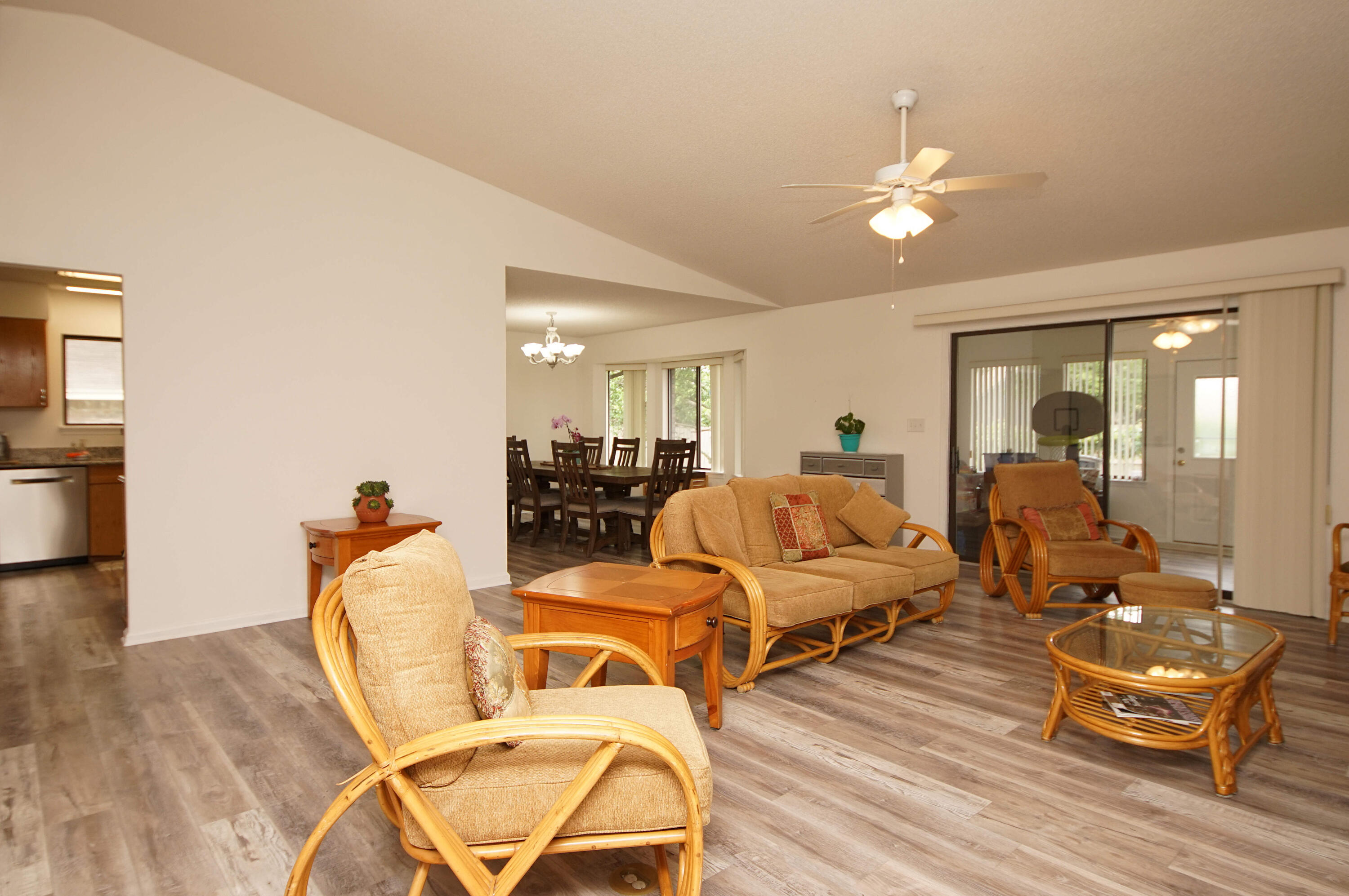 ROCKYWOOD PH 4 - Residential Lease