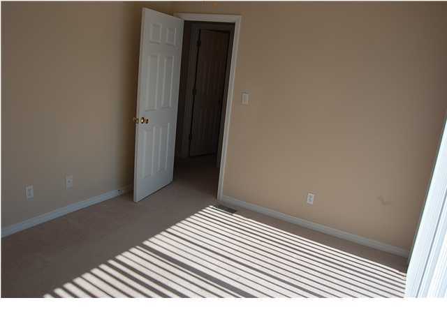 CRESCENT SHORES - Residential Lease