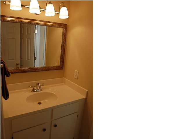 CRESCENT SHORES - Residential Lease