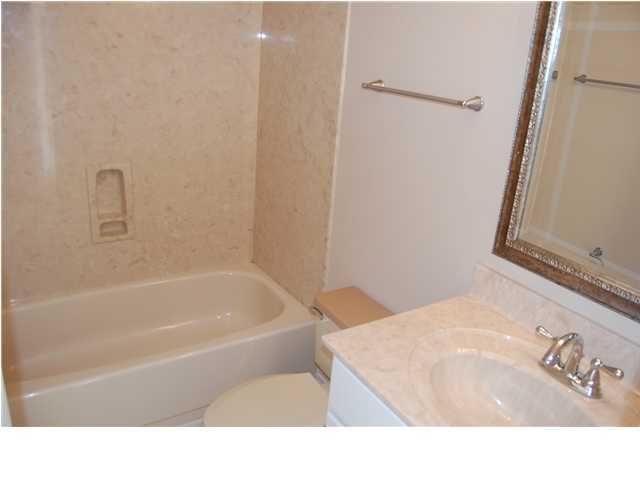 CRESCENT SHORES - Residential Lease