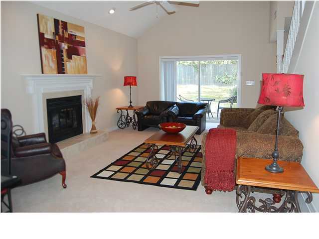 CRESCENT SHORES - Residential Lease