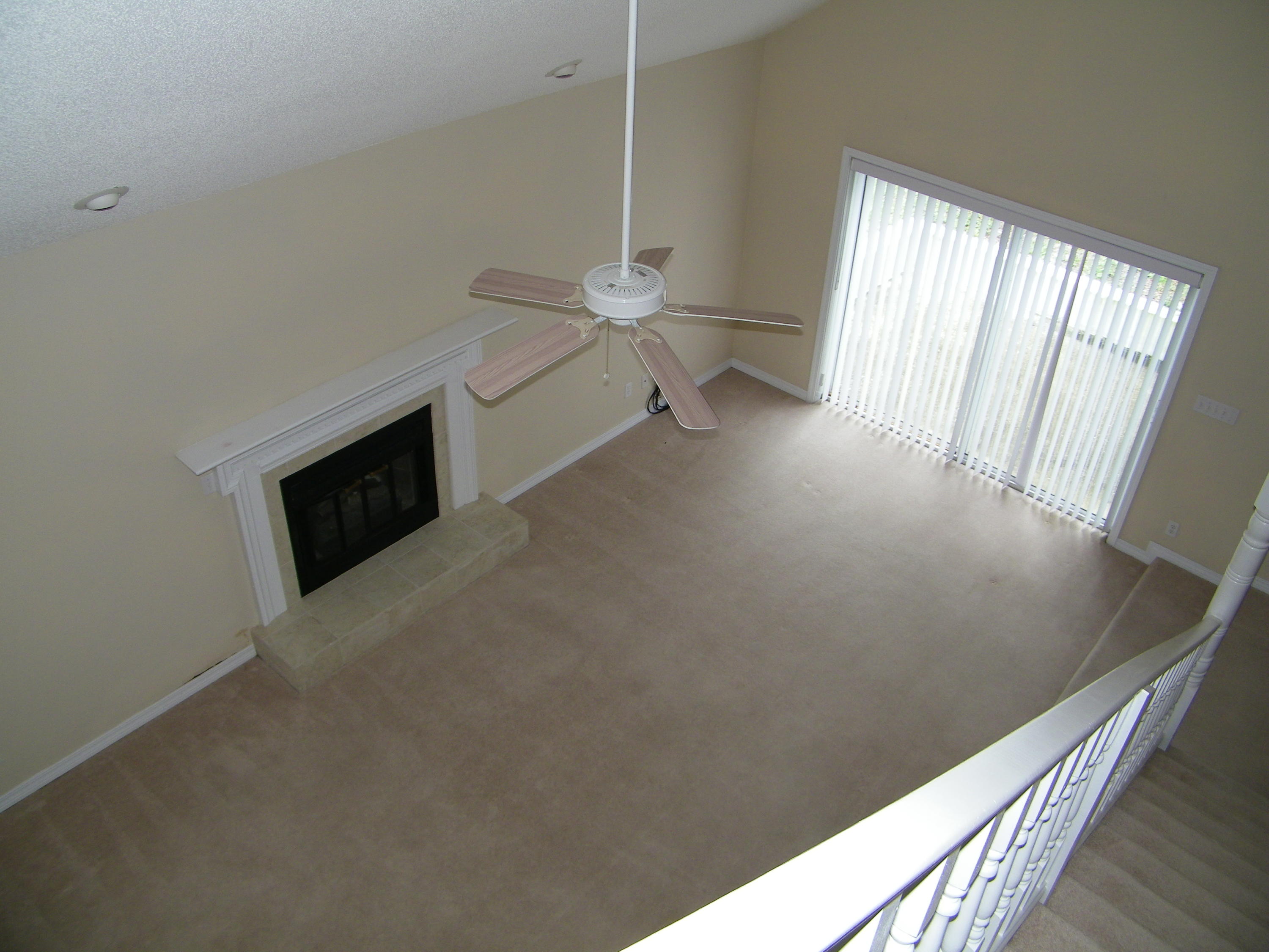 CRESCENT SHORES - Residential Lease