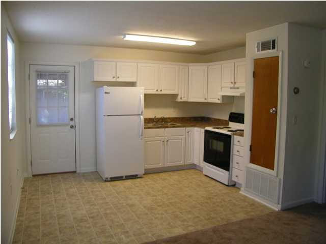 DON PLACE S/D - Residential Lease