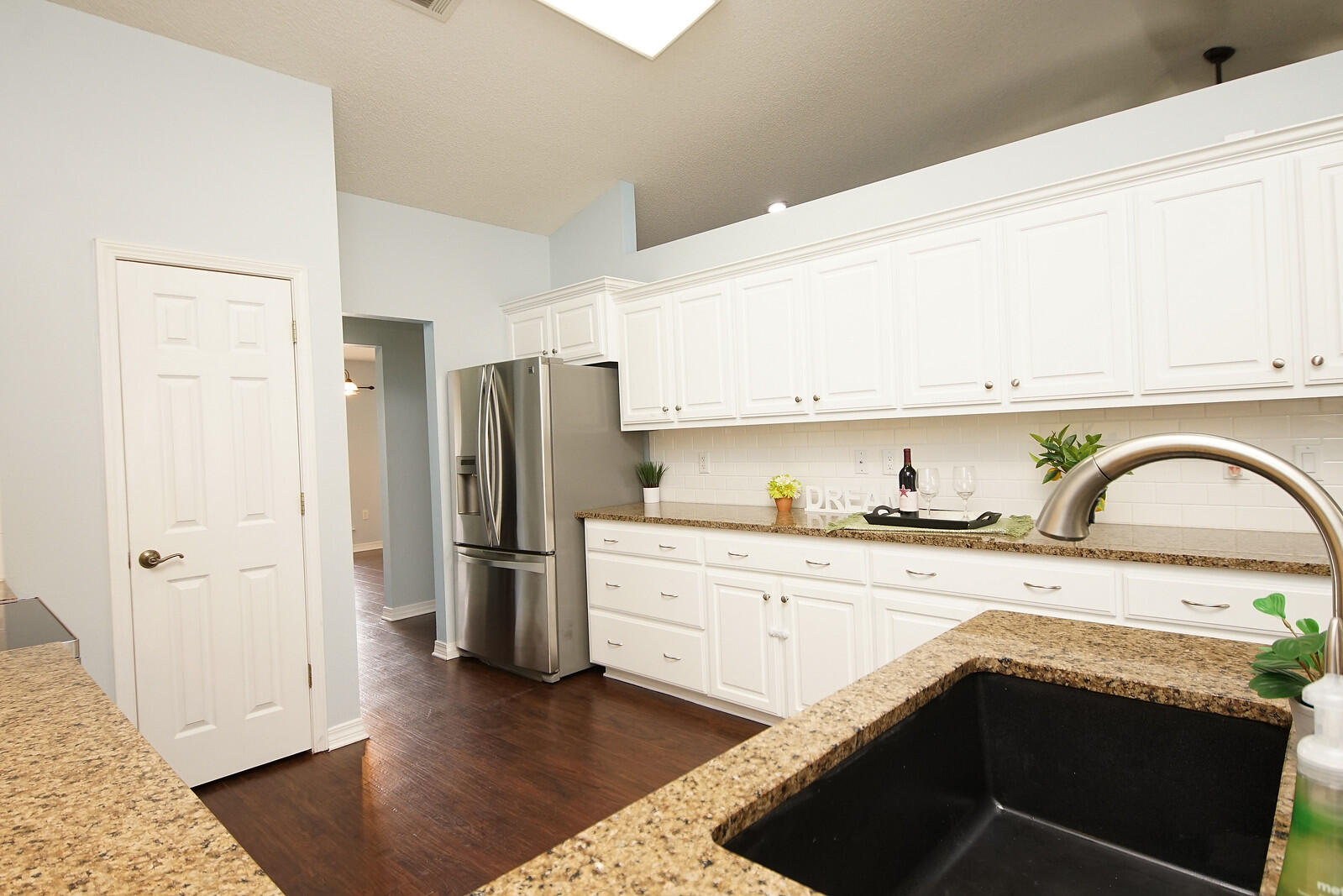 CREETWOOD PLACE - Residential