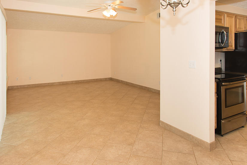 ELLIOTTS POINT 6TH ADDN - Residential Lease