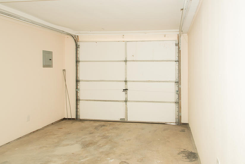 ELLIOTTS POINT 6TH ADDN - Residential Lease