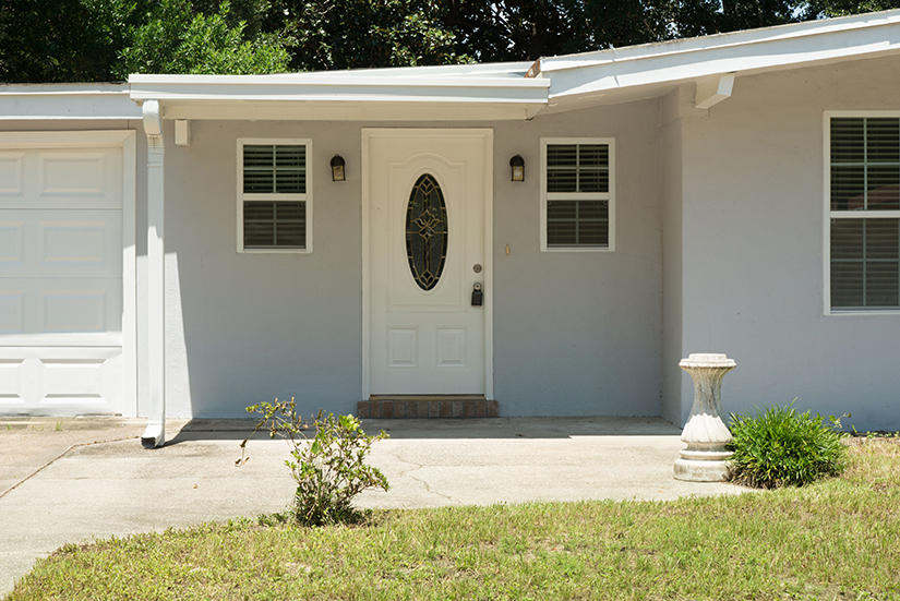 ELLIOTTS POINT 6TH ADDN - Residential Lease