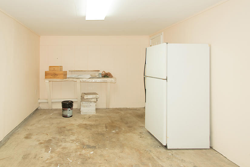 ELLIOTTS POINT 6TH ADDN - Residential Lease