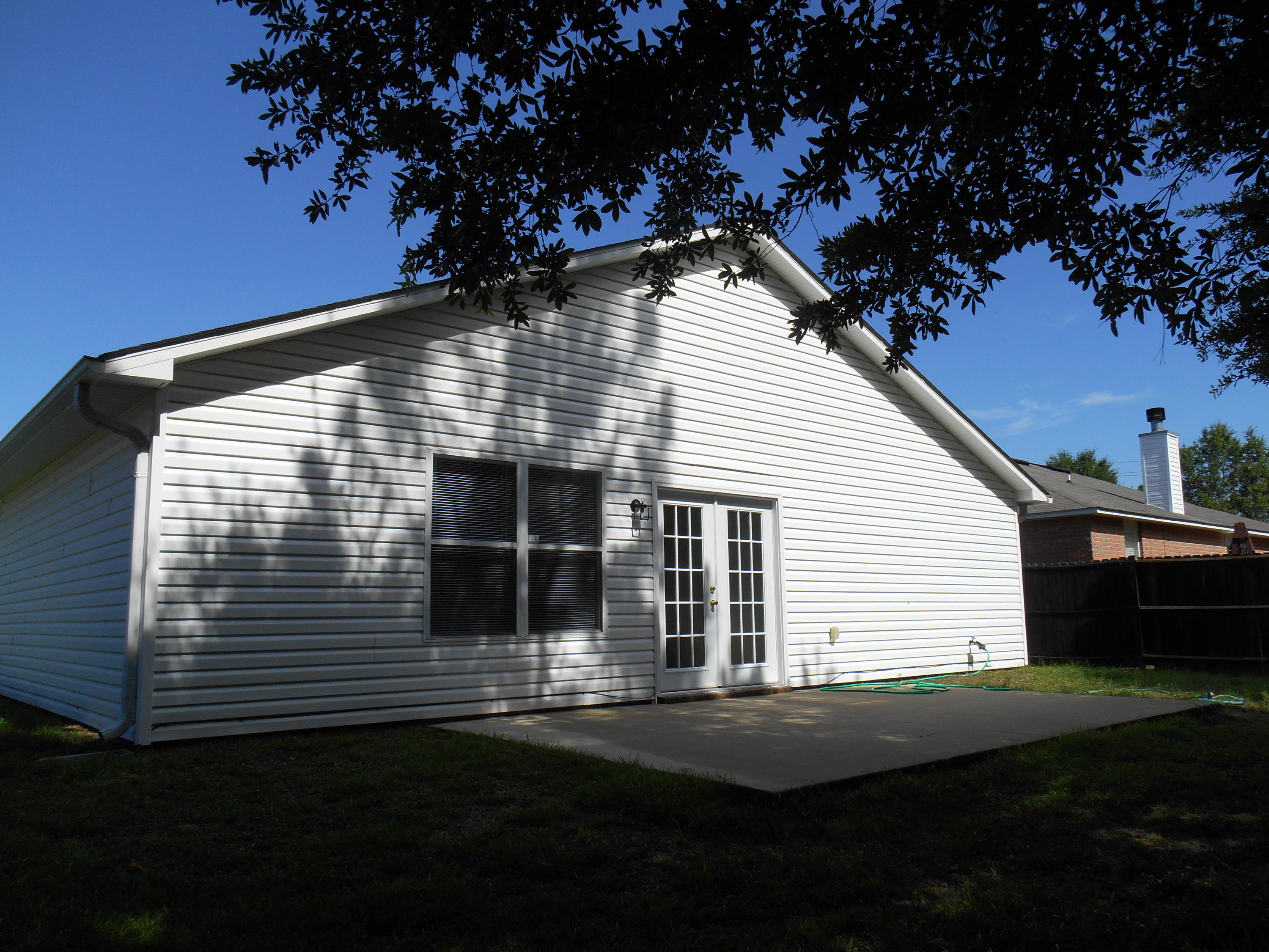 REDSTONE ESTATES - Residential Lease