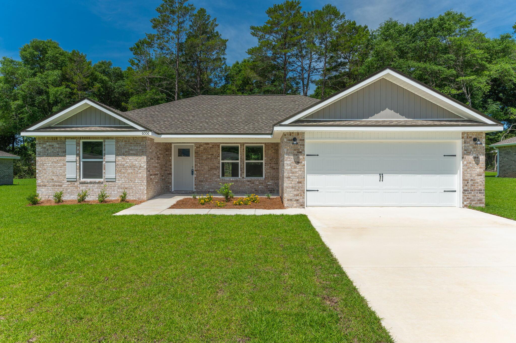 OAK HOLLOW - Residential