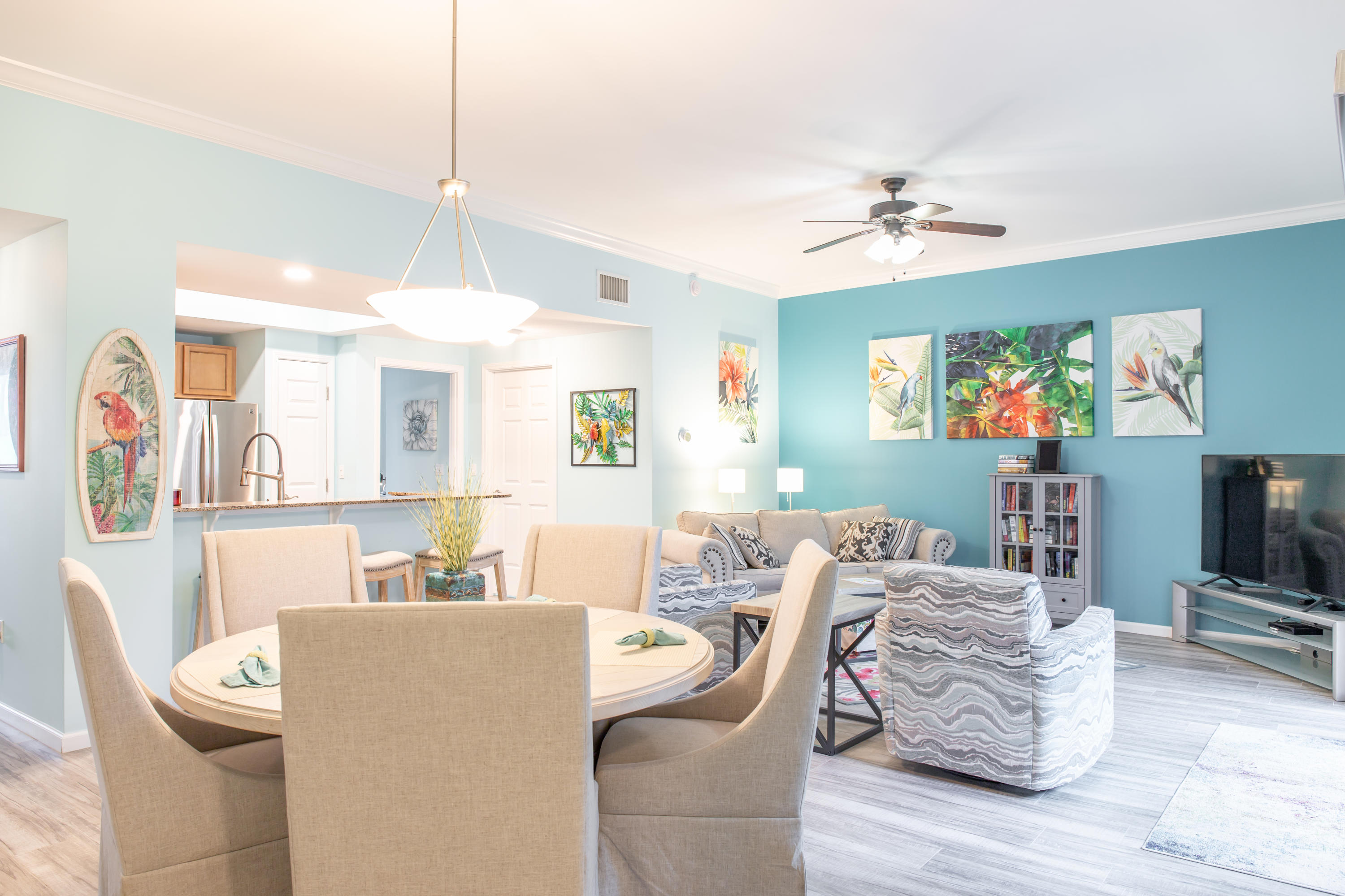 Gorgeous, fully furnished, remodeled villa at highly sought after Palms of Destin. This full 2 bedroom/2 bath villa has wood plank-like tile flooring and crown molding. Kitchen boasts upgraded  stainless appliances, granite and maple cabinetry. Walk in laundry room,  washer/dryer, 9 foot ceilings and open concept living, kitchen and dining area! Master bedroom features a king size bed and 2nd bedroom has a queen-both bedrooms have new blackout curtains! This unit is perfect for an investment or full time residency. During current ownership this unit has never been on a rental program but similar units have grossed over $40K YTD with a projected $60K annually!!  And as a BONUS the seller will pay the New Buyer Fee!! So many upgrades makes this unit turnkey and ready for immediate enjoyment to include- a NEW water heater, nest thermostat, ring doorbell and AC is only 2 years old!

Exterior features a private patio-just steps from the 11,000 sq ft lagoon pool, w/ waterfalls and bridges within the 2 acre ''oasis''. The children's pool and interactive splash fountain will provide hours of enjoyment while the parents enjoy a swim, or lounging with a drink from the on site restaurant and coffee shop. Seasonal shuttle service provided to local attractions such as Harborwalk and beaches! The Palms is located in the heart of Destin-only .03 miles to June White Decker Park with free parking and public beach access.  HOA includes all utilities-even internet and electricity! Other on site amenities include-pickleball, basketball, covered parking and owners parking lot. Buyer to verify all information.