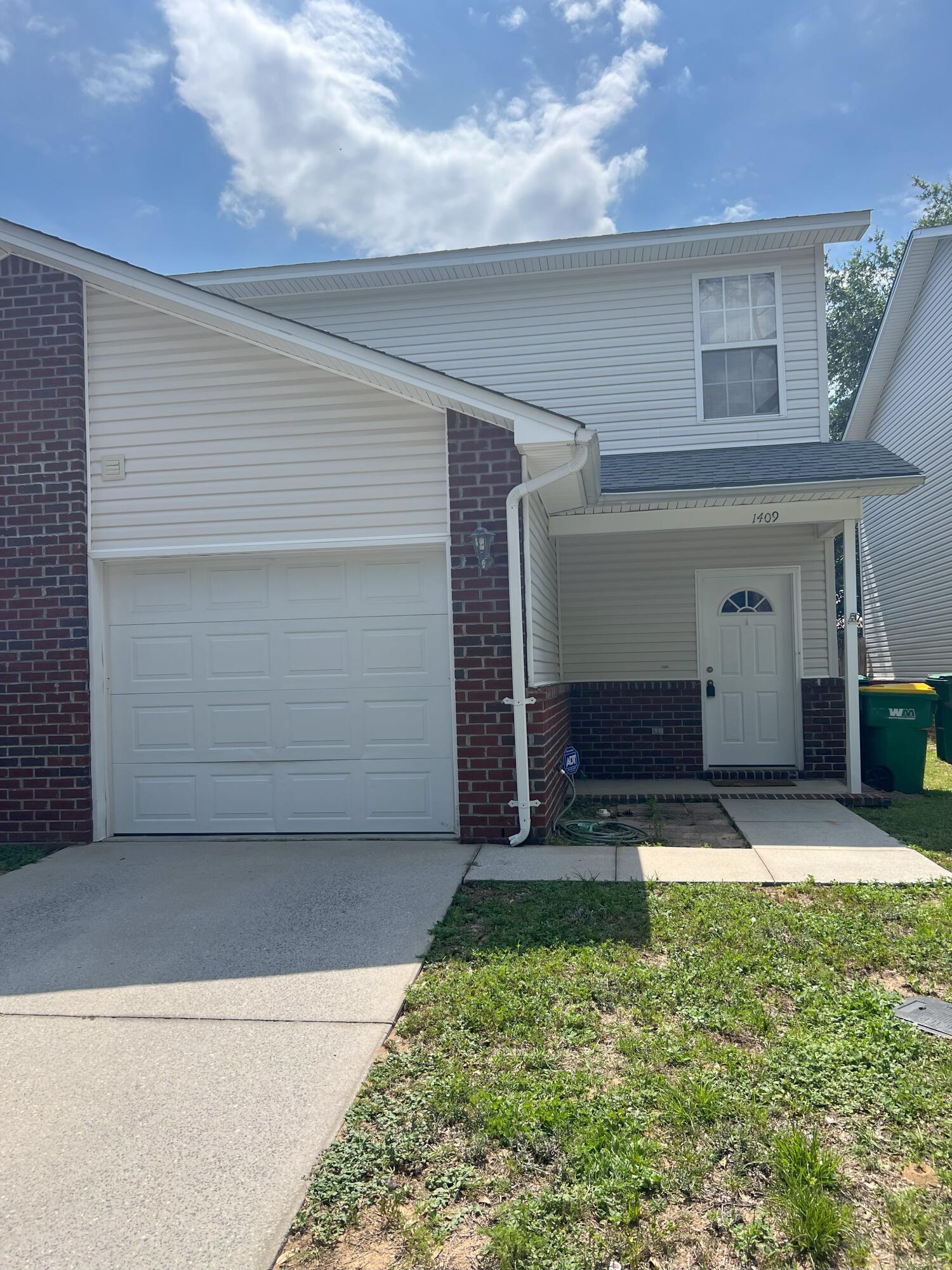 Fantastic townhome in the heart of Niceville! Downstairs includes a large kitchen, spacious great room, and a half bath. Upstairs you'll find 3 bedrooms with 2 full baths and plenty of closet space. This unit also has an attached one car garage and green space in the backyard. One year lease, credit/background screening, and security deposit required. No smoking. Pets will be considered. Convenient to military bases, A+ schools, and our beautiful Emerald Coast beaches.