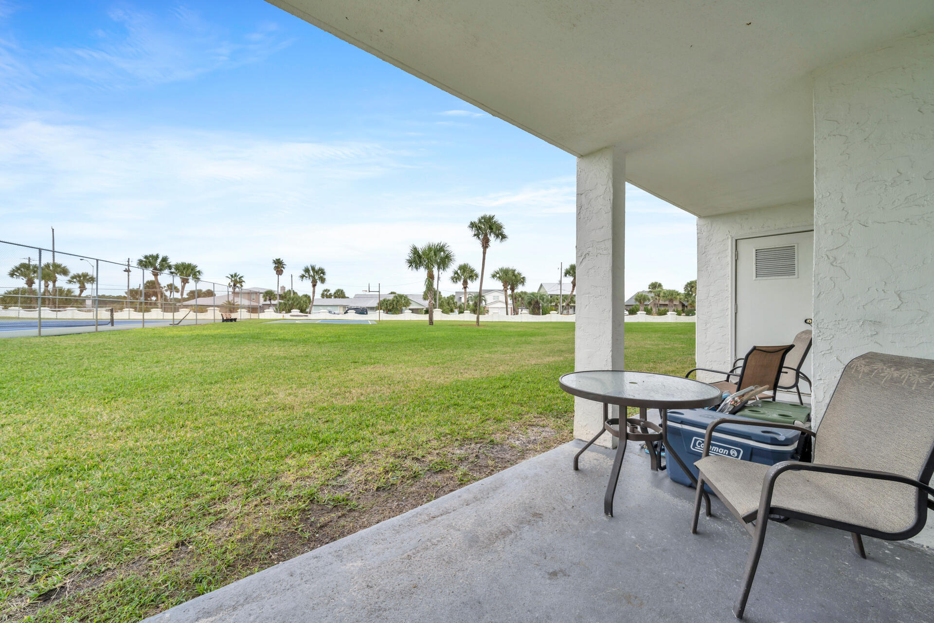 EL MATADOR CONDO - Residential