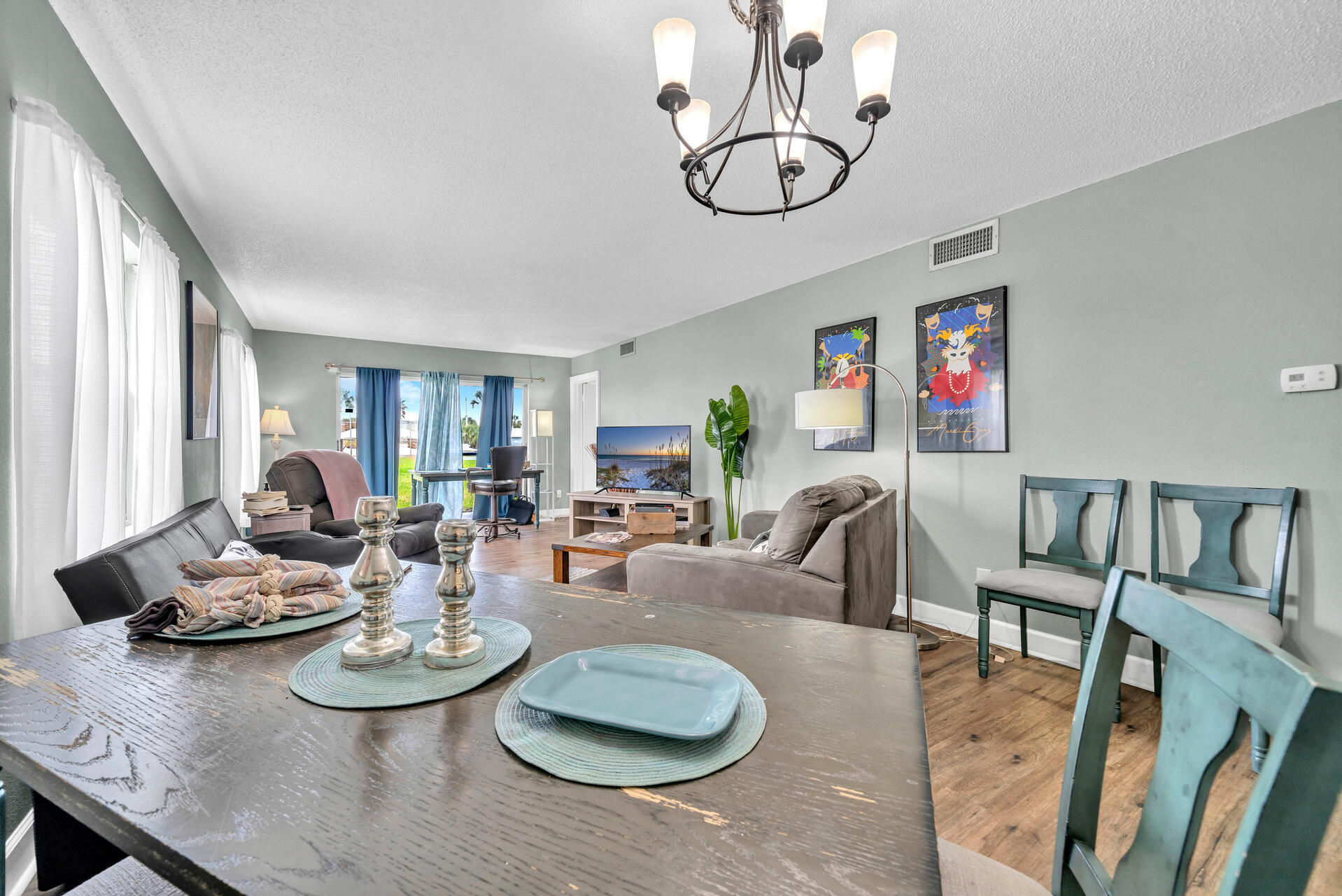 EL MATADOR CONDO - Residential