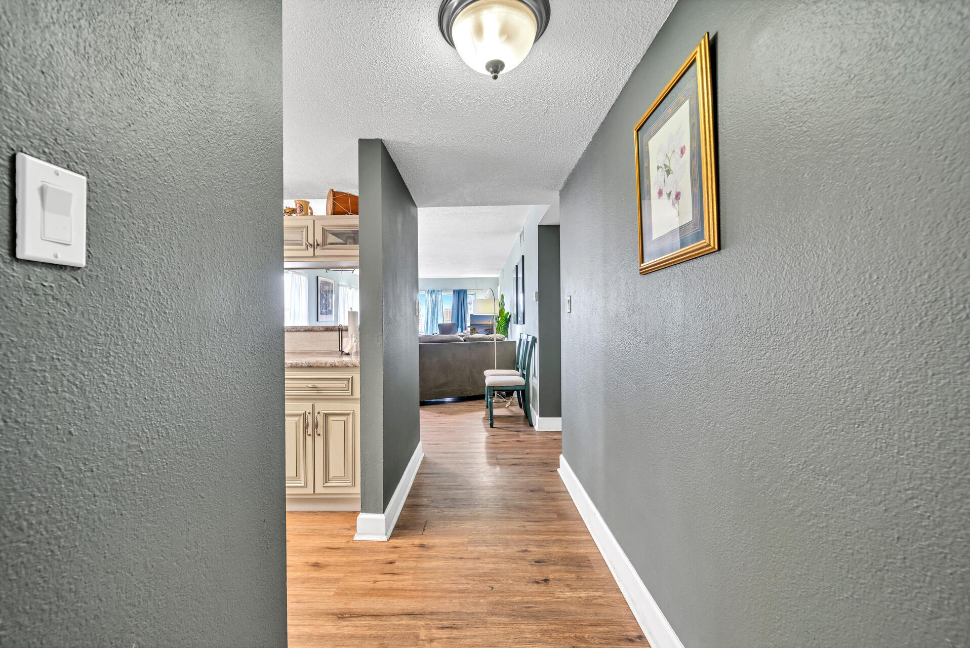 EL MATADOR CONDO - Residential