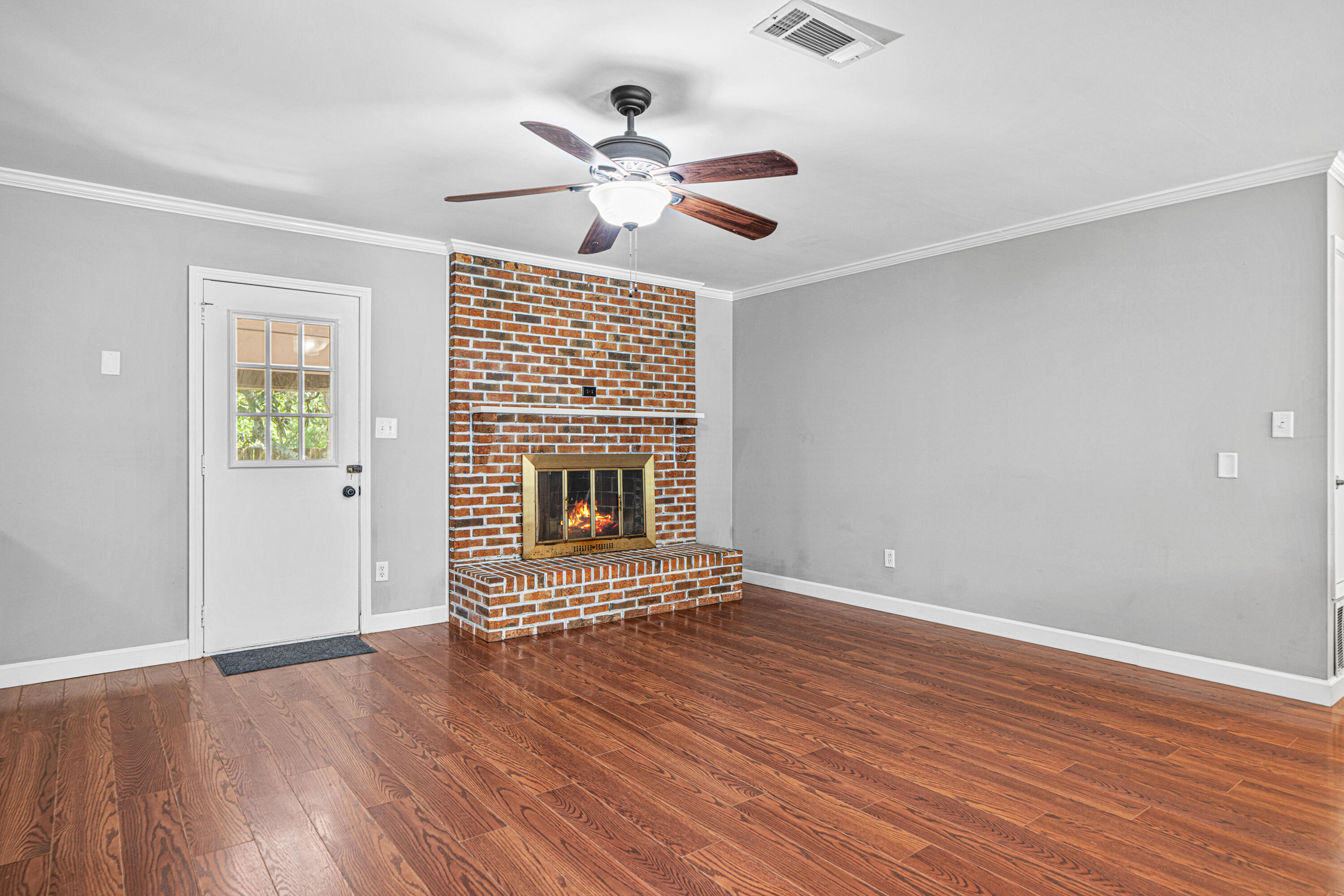 LAKEVIEW ESTATES - Residential Lease