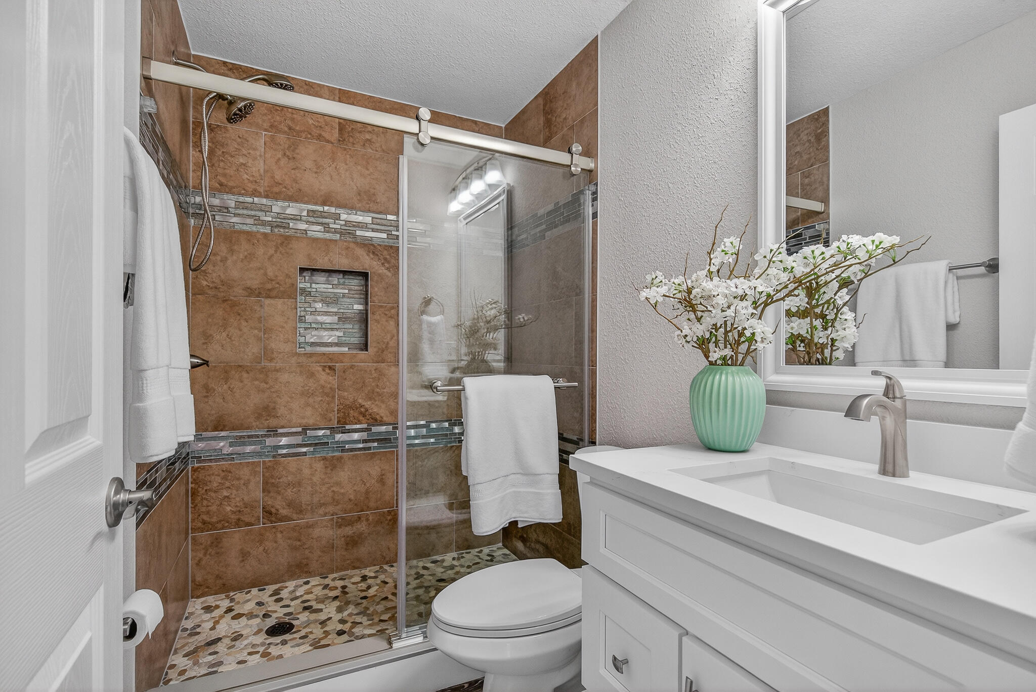 CRESTVIEW - Residential