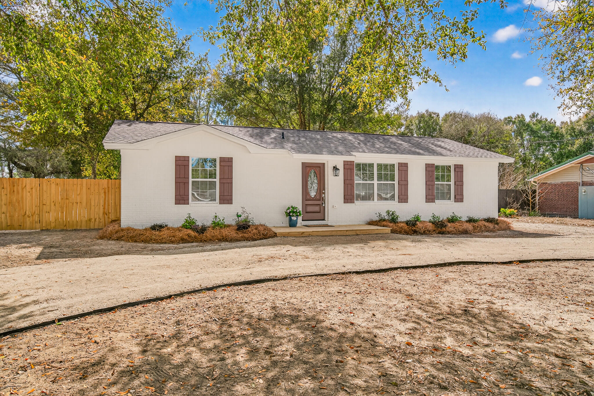 CRESTVIEW - Residential