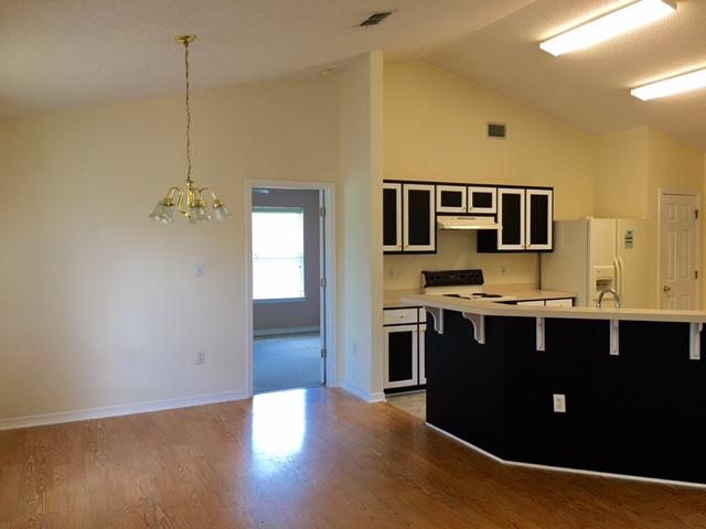 FOXWOOD ADDITION S/D - Residential Lease