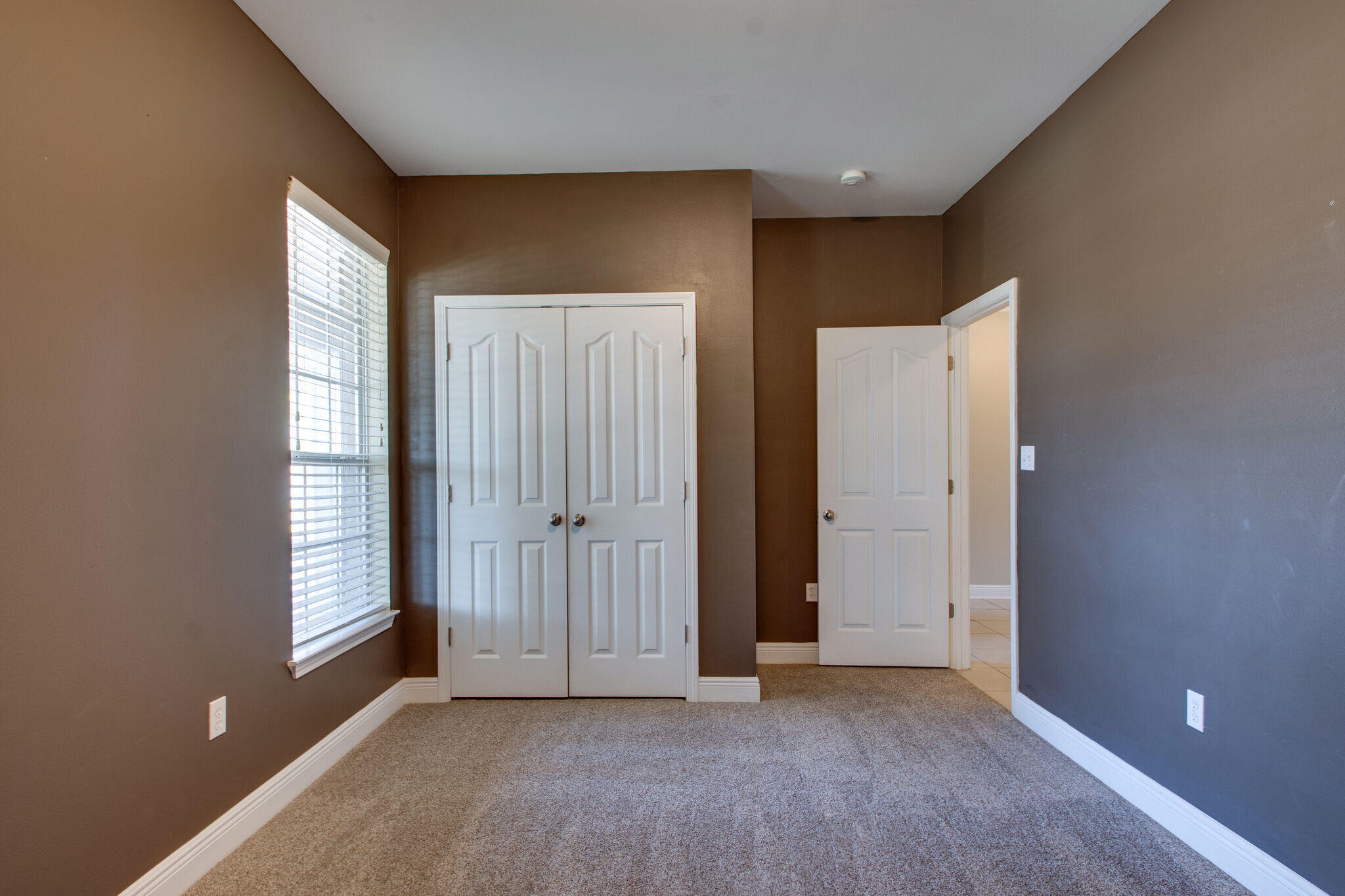 ROLLING RIDGE S/D - Residential Lease