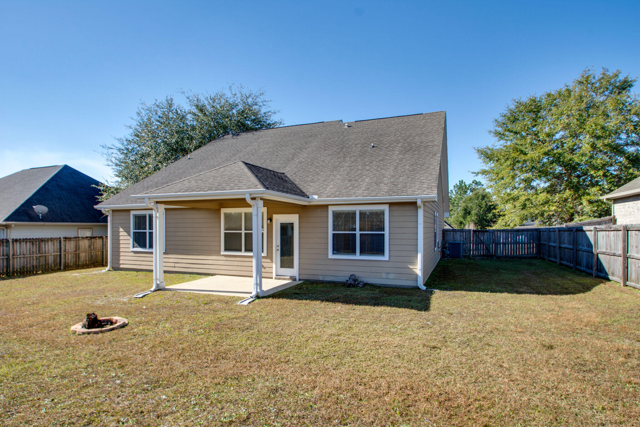 ROLLING RIDGE S/D - Residential Lease