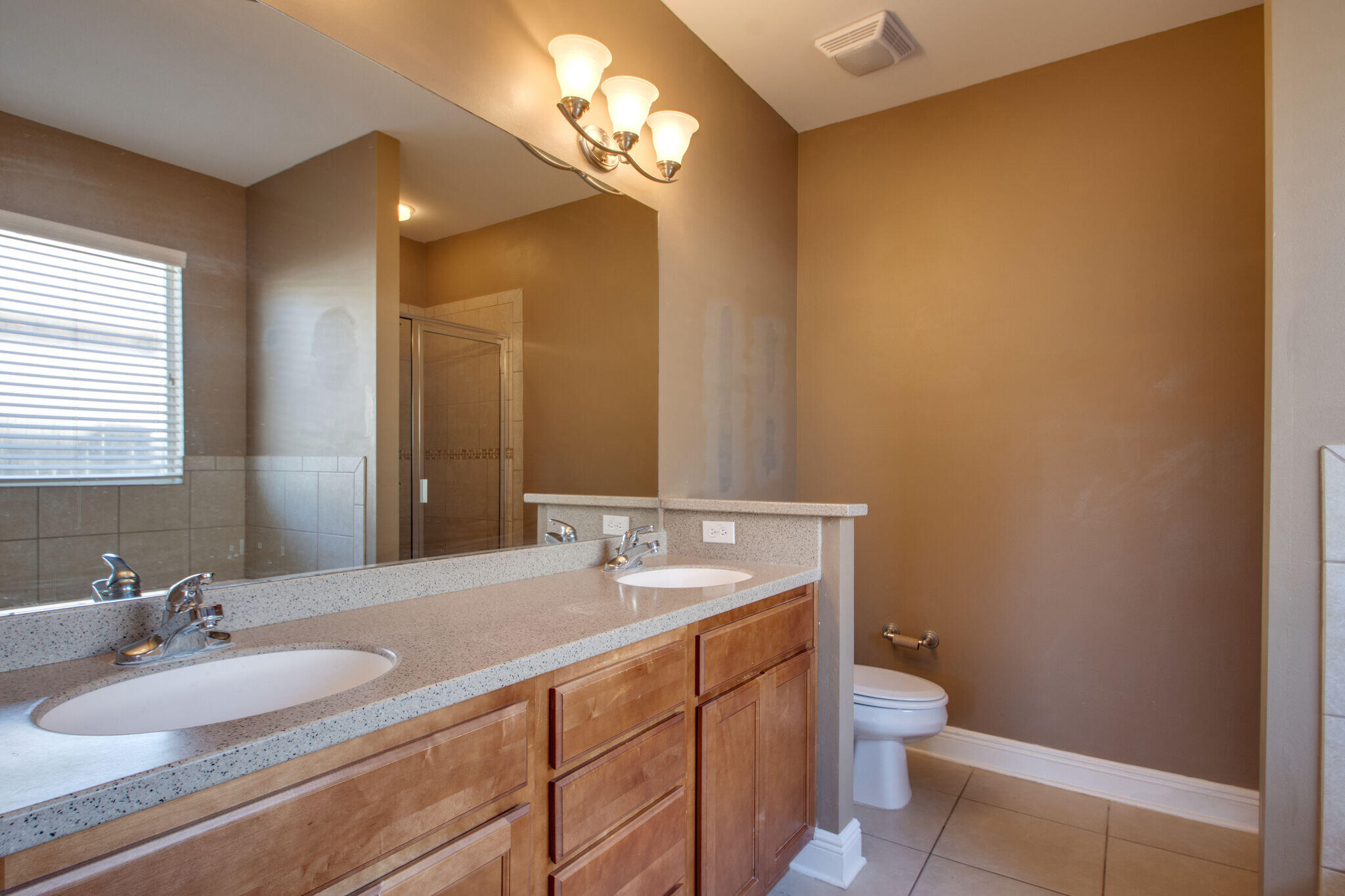 ROLLING RIDGE S/D - Residential Lease