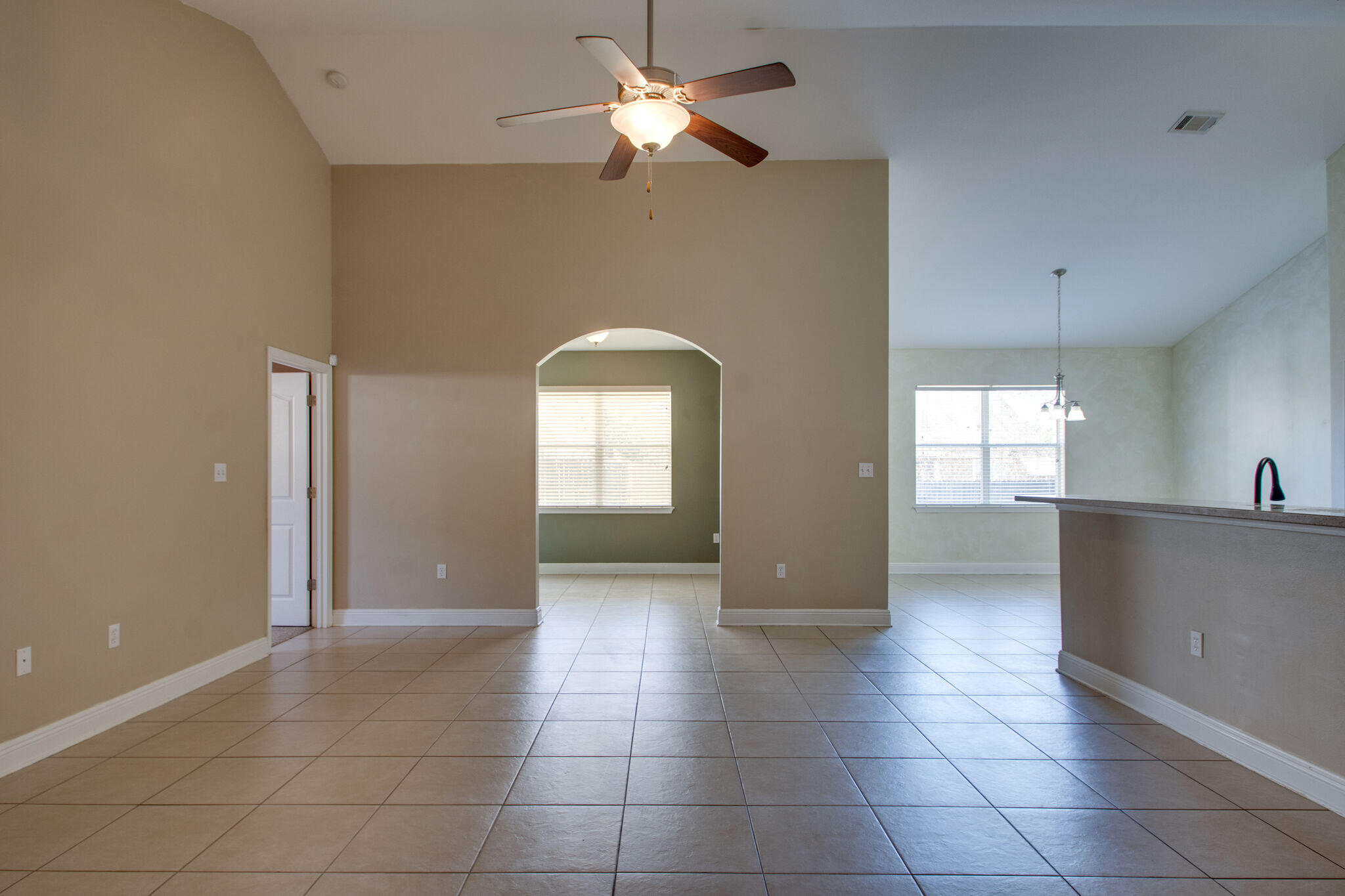 ROLLING RIDGE S/D - Residential Lease