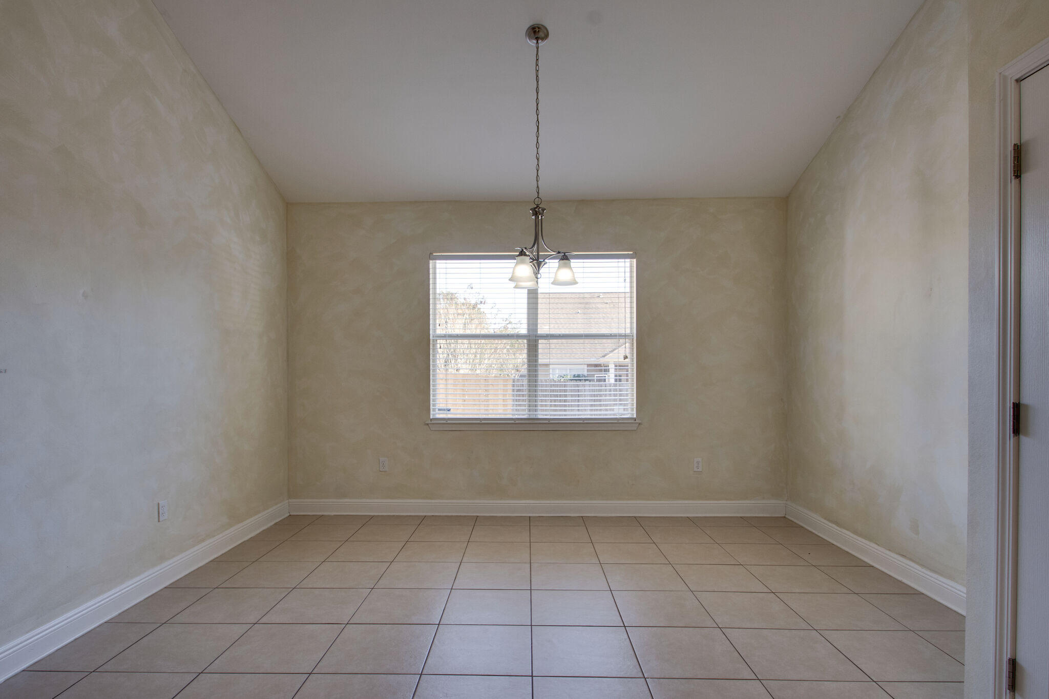 ROLLING RIDGE S/D - Residential Lease