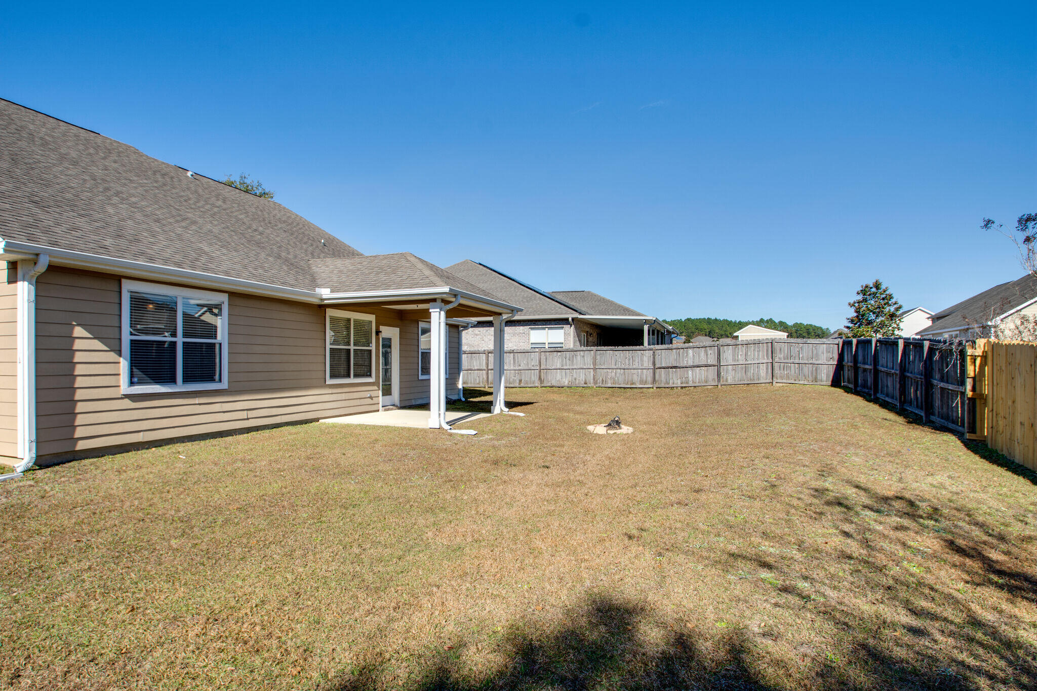 ROLLING RIDGE S/D - Residential Lease