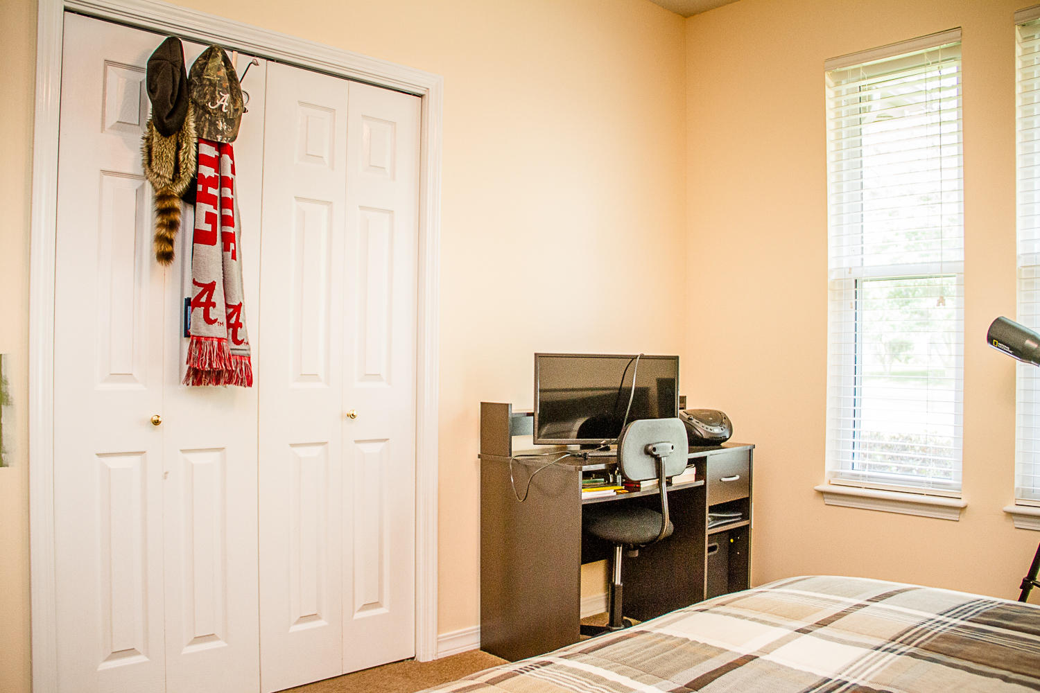 MEADOW LAKE ESTATES - Residential Lease