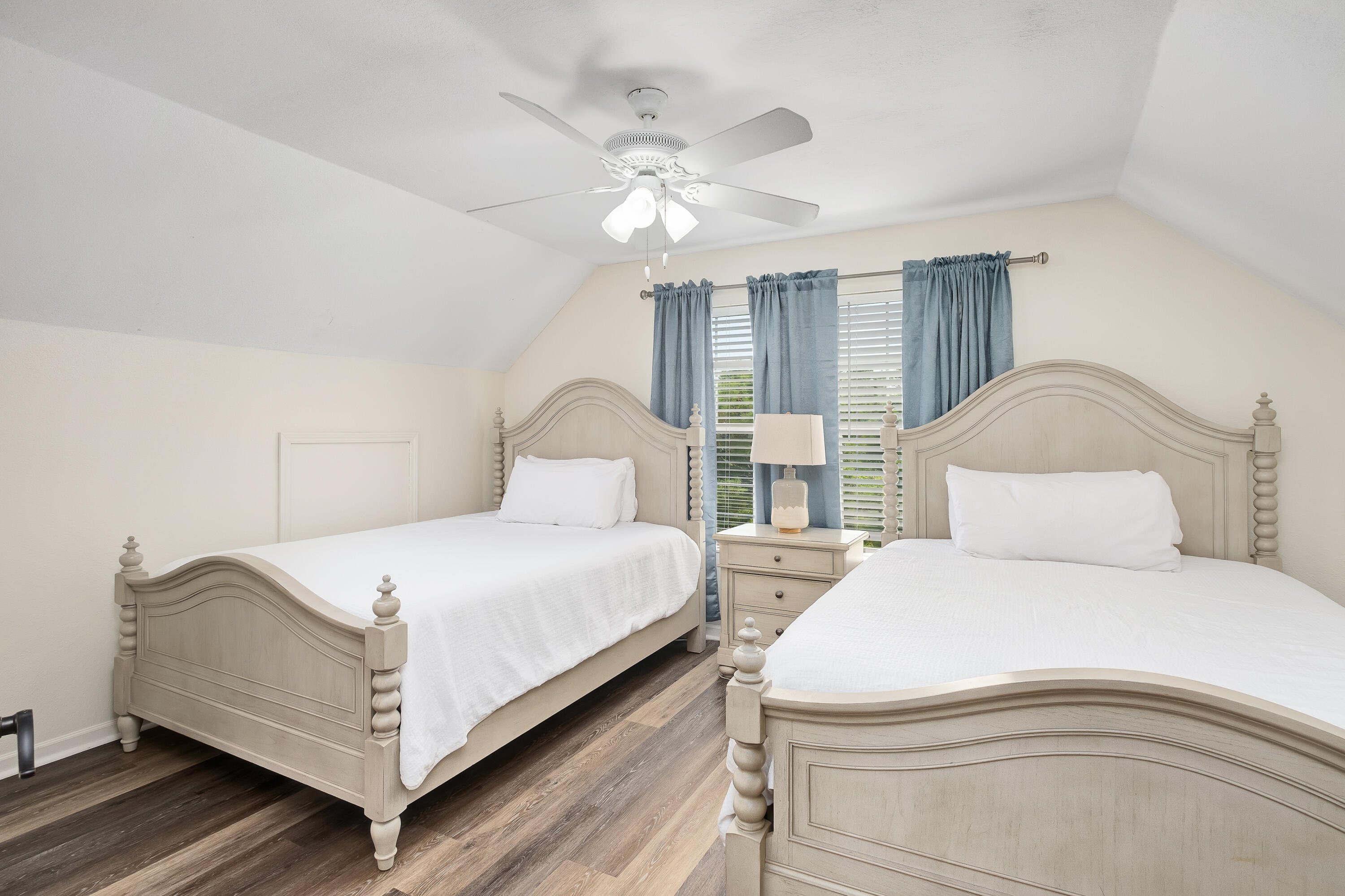 ROLLING DUNES ESTATES UNIT 1 - Residential