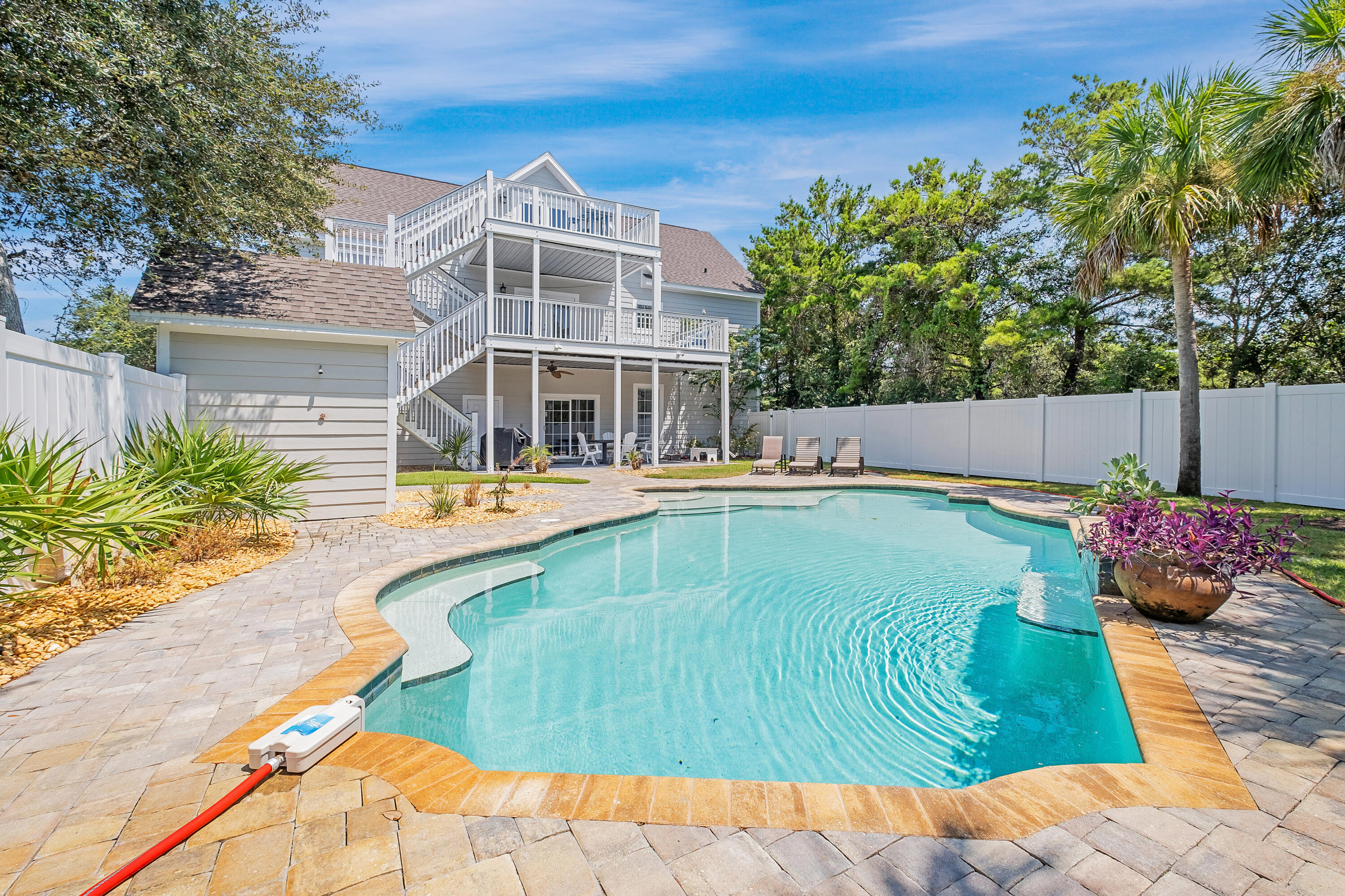 ROLLING DUNES ESTATES UNIT 1 - Residential