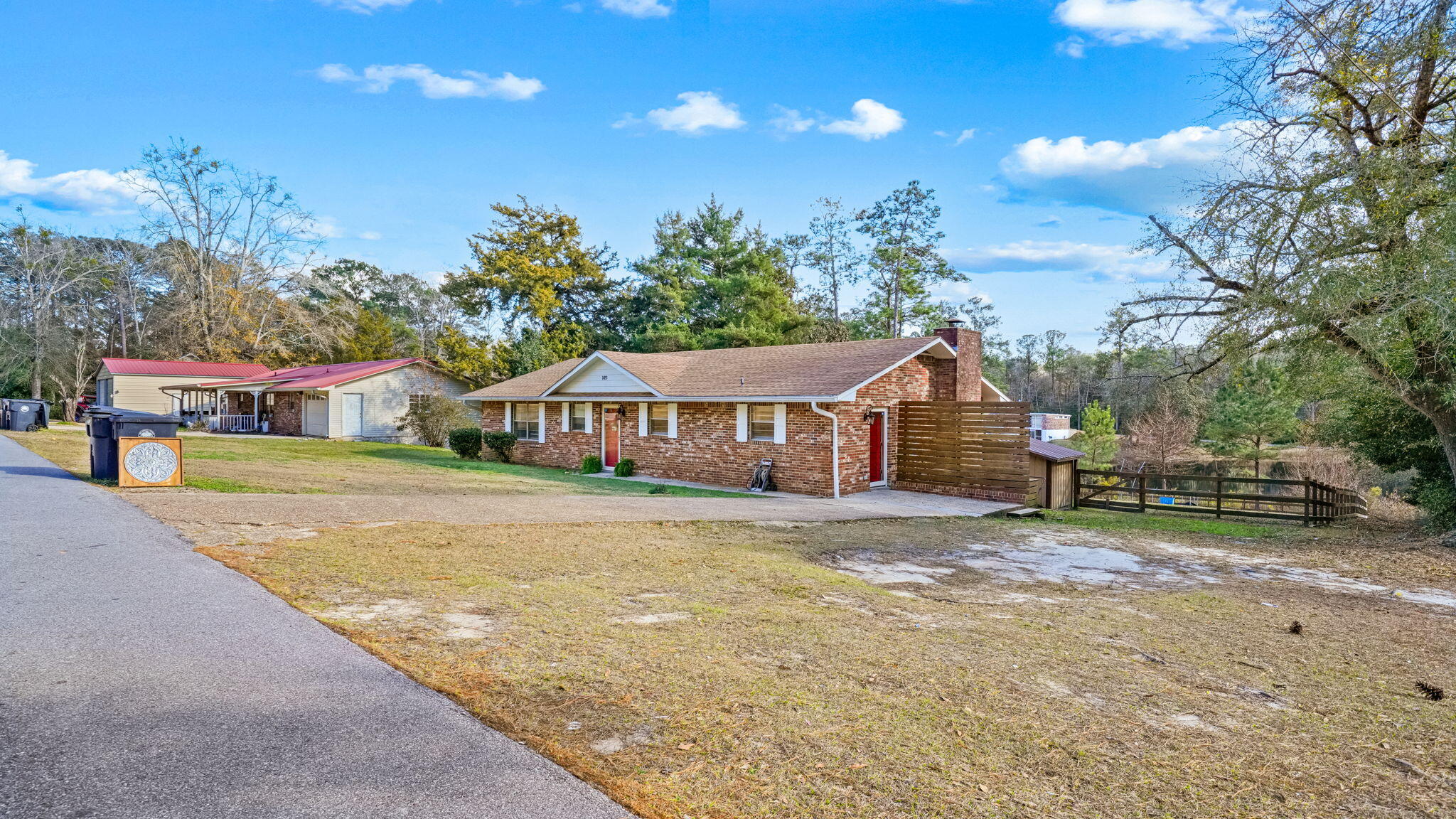 PINE HILLS - Residential