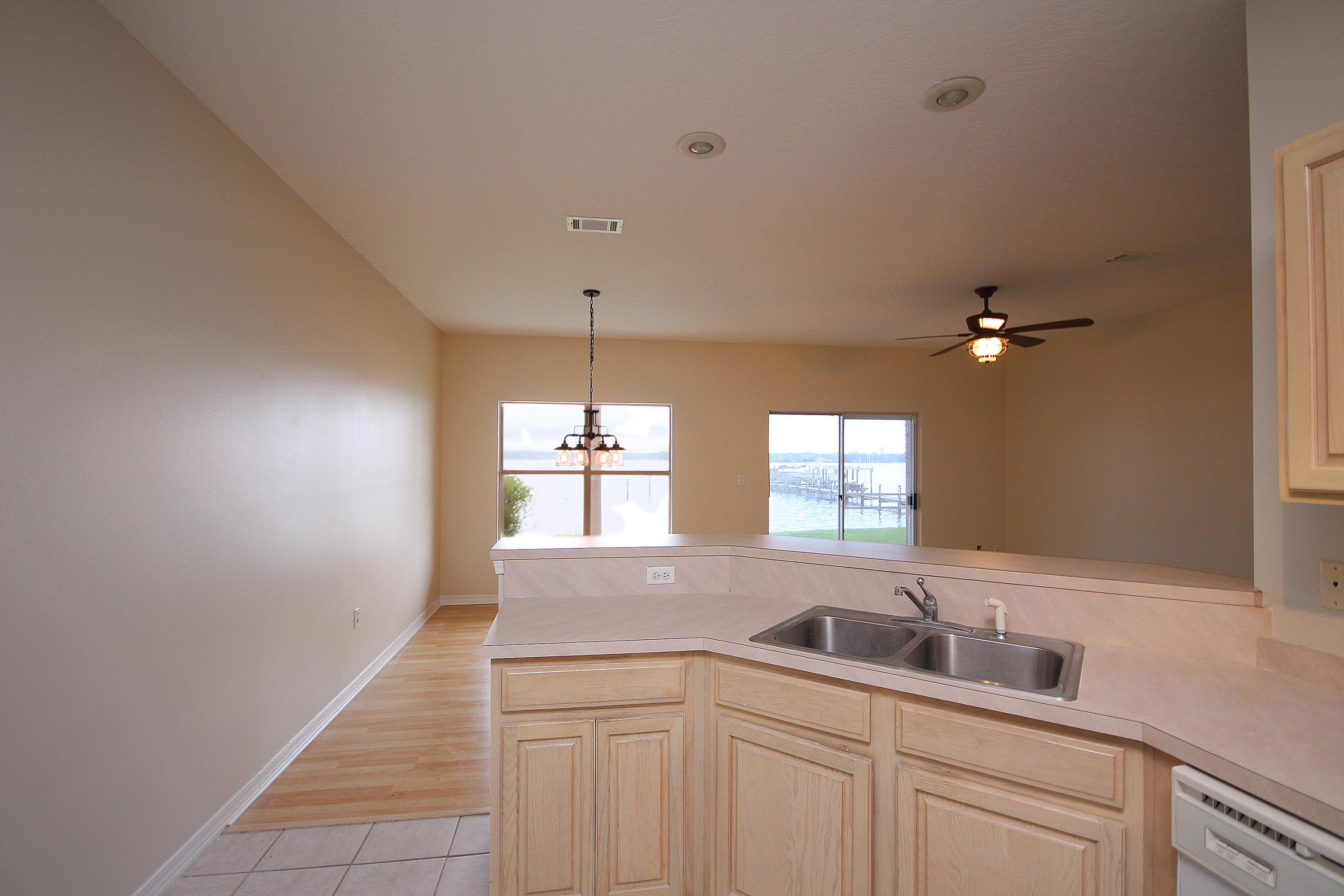 PELICAN COVE T/H - Residential