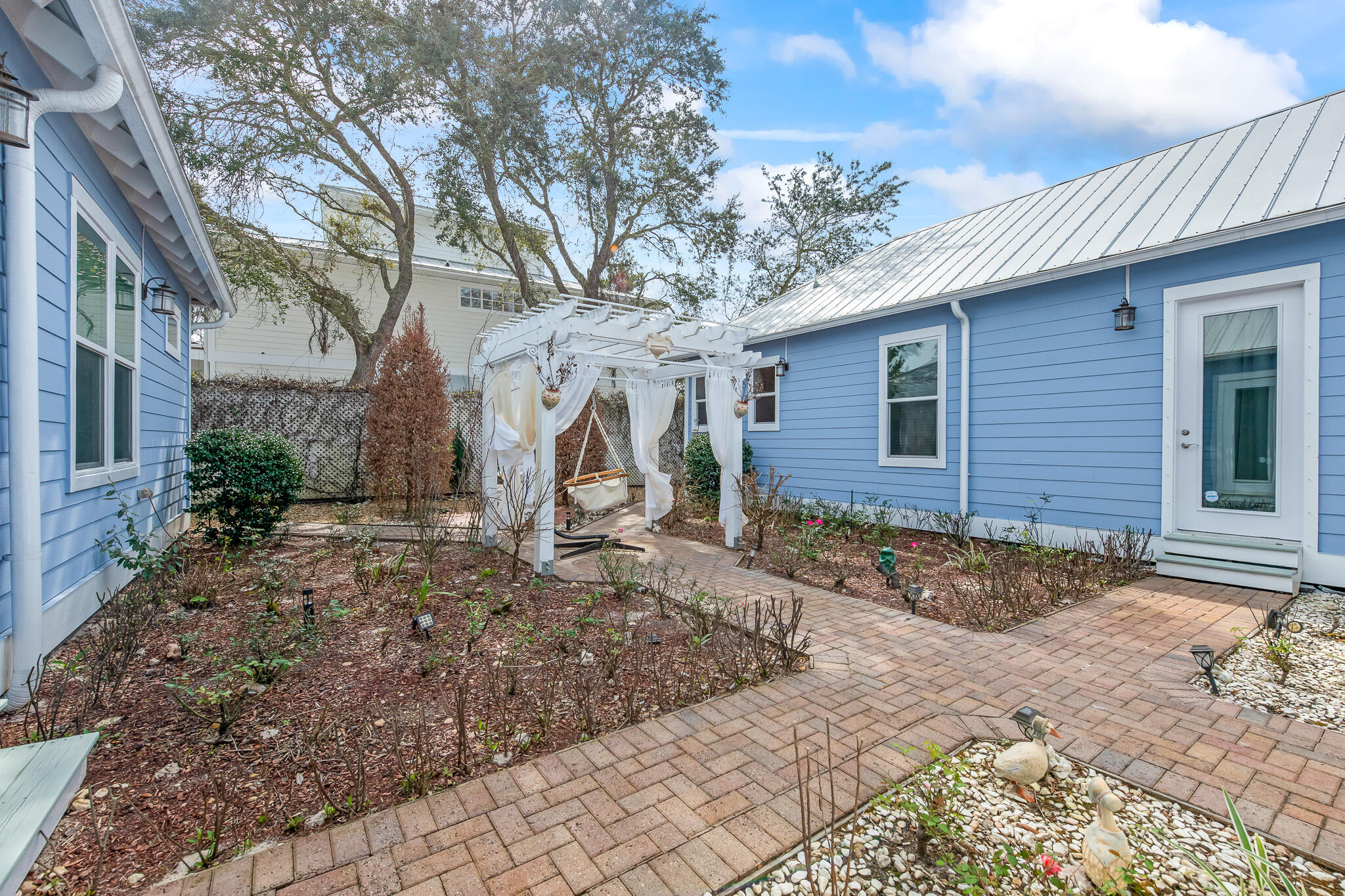 BEACH HIGHLAND 1ST ADD - Residential