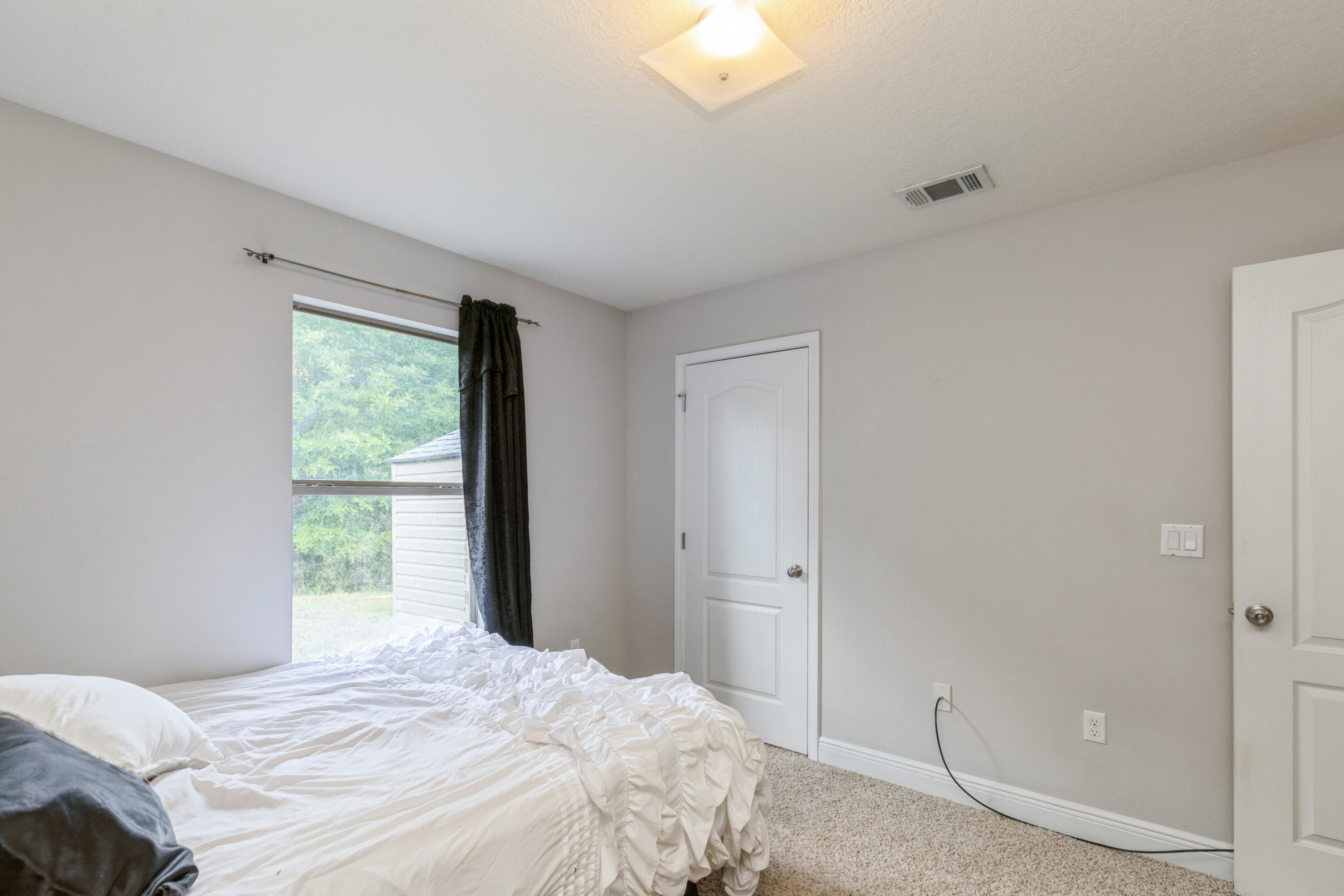 SILVER SPRINGS EST - Residential
