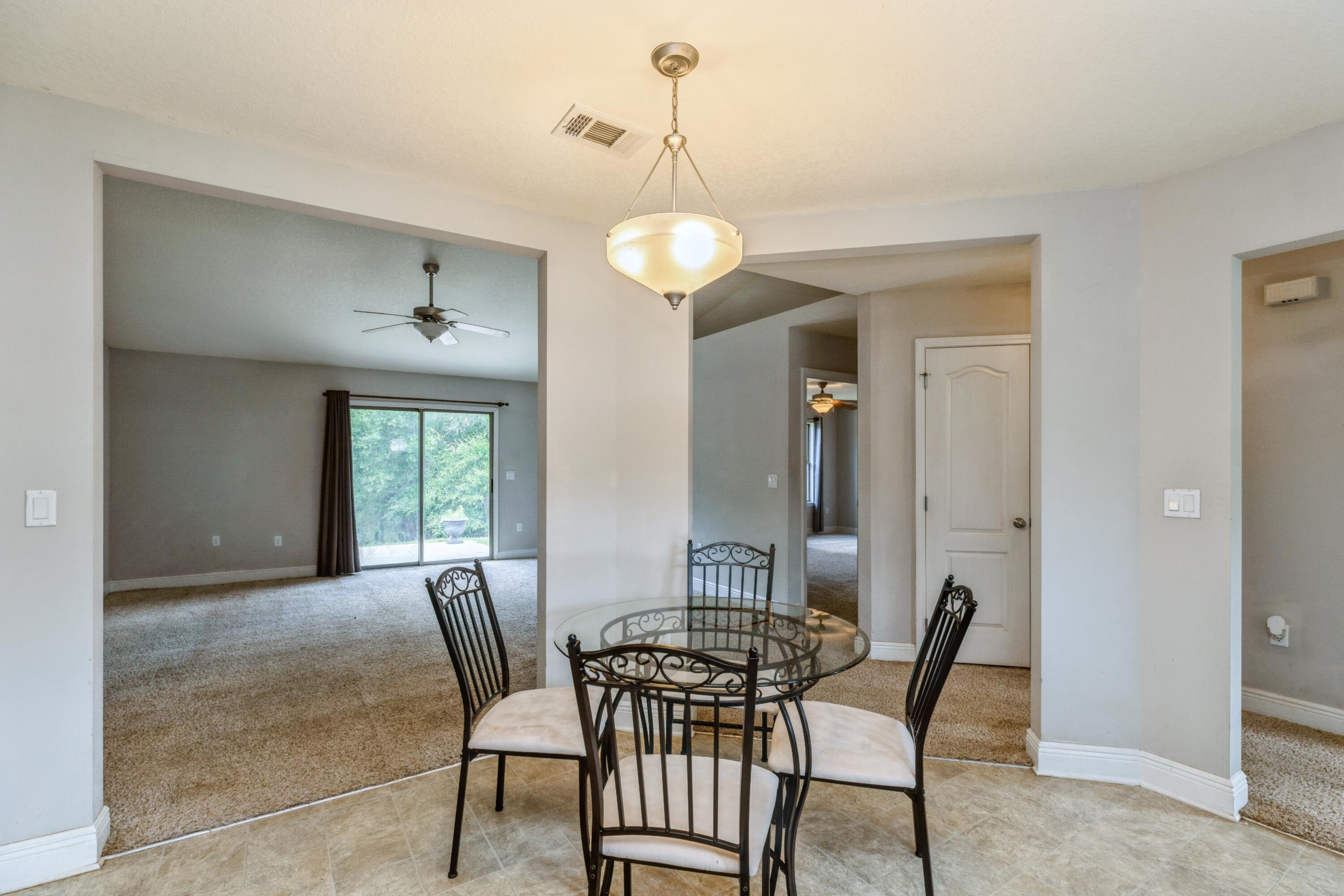 SILVER SPRINGS EST - Residential