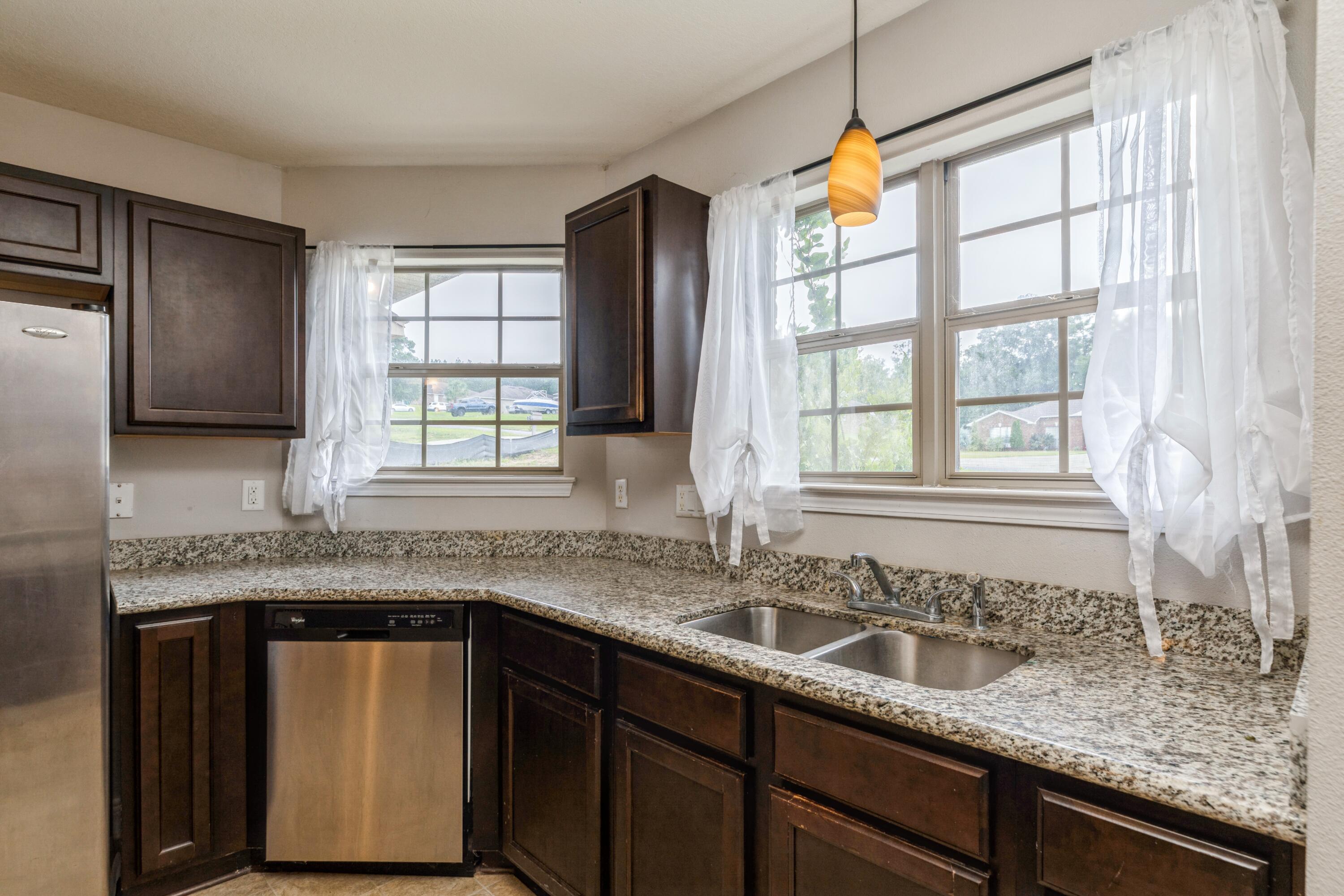 SILVER SPRINGS EST - Residential