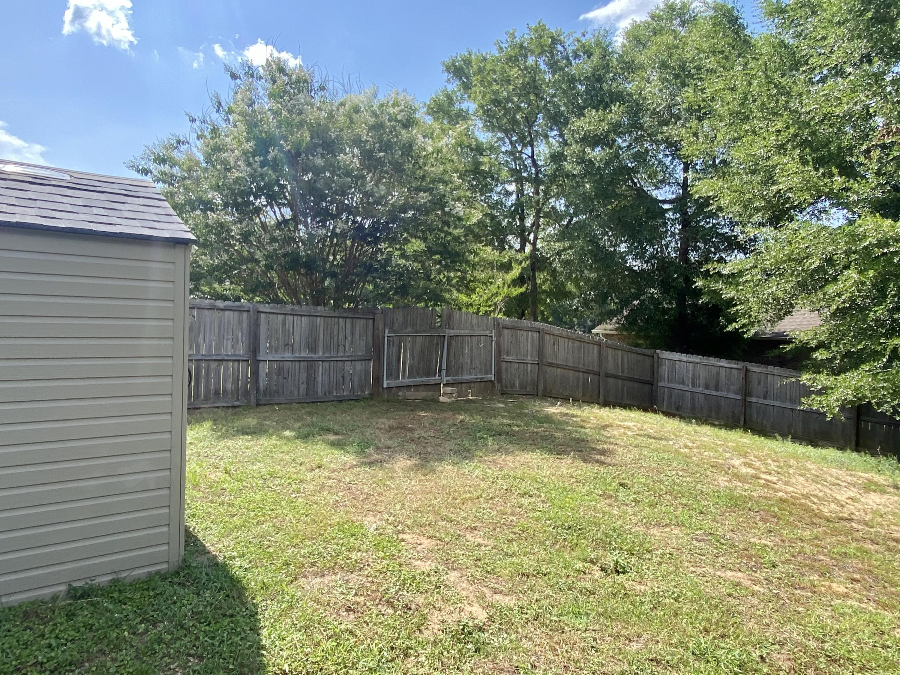 SILVER SPRINGS EST - Residential