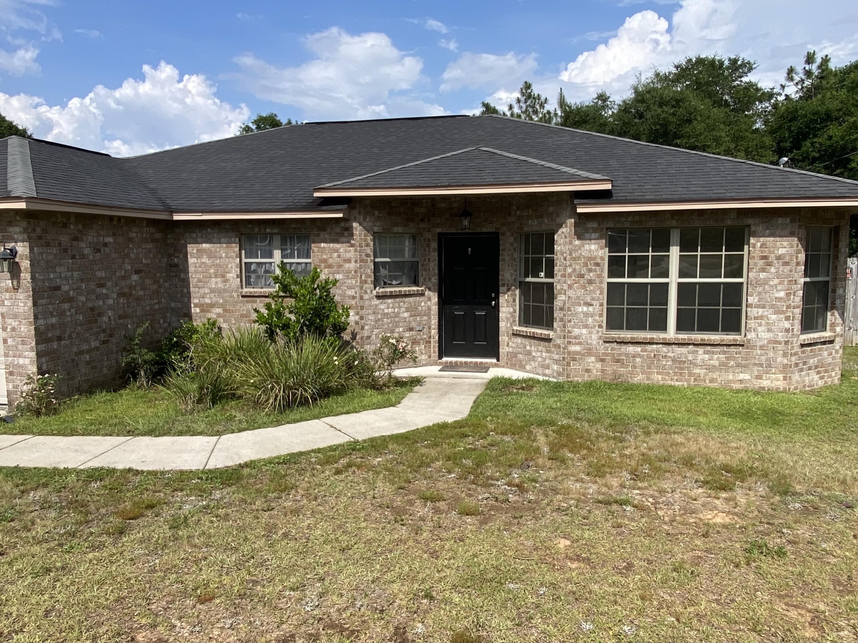 SILVER SPRINGS EST - Residential