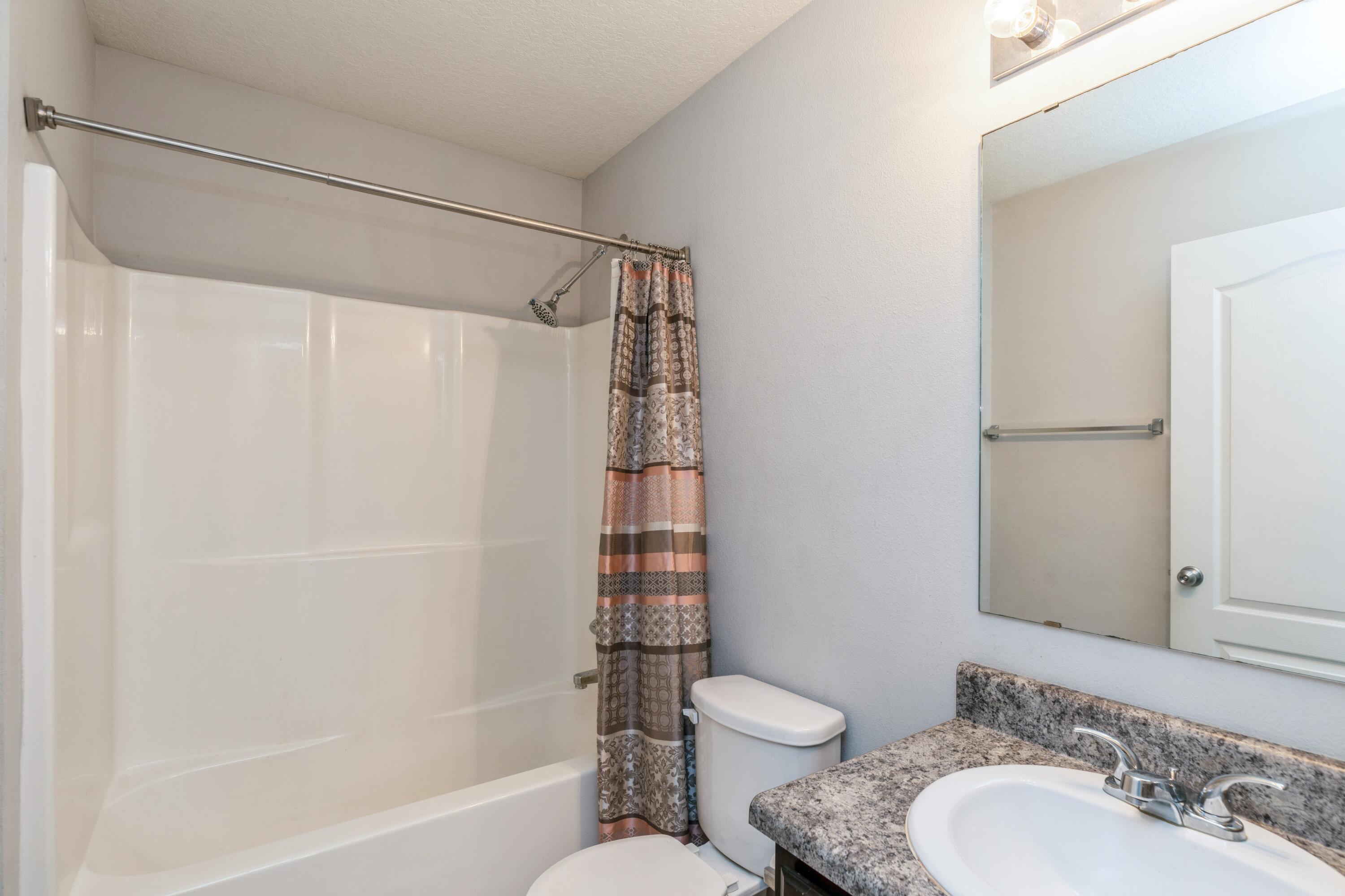 SILVER SPRINGS EST - Residential