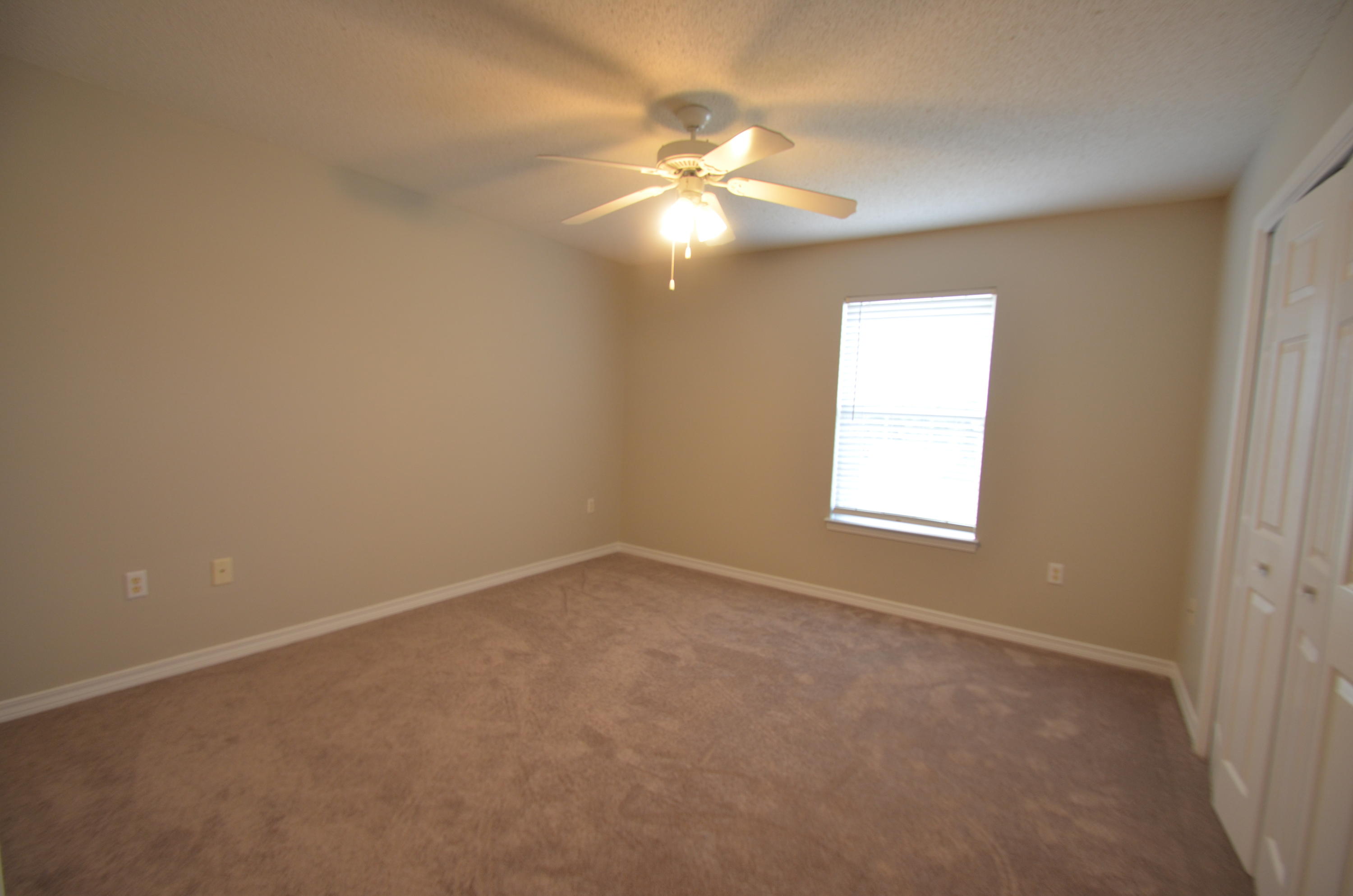 PORT DIXIE - Residential Lease