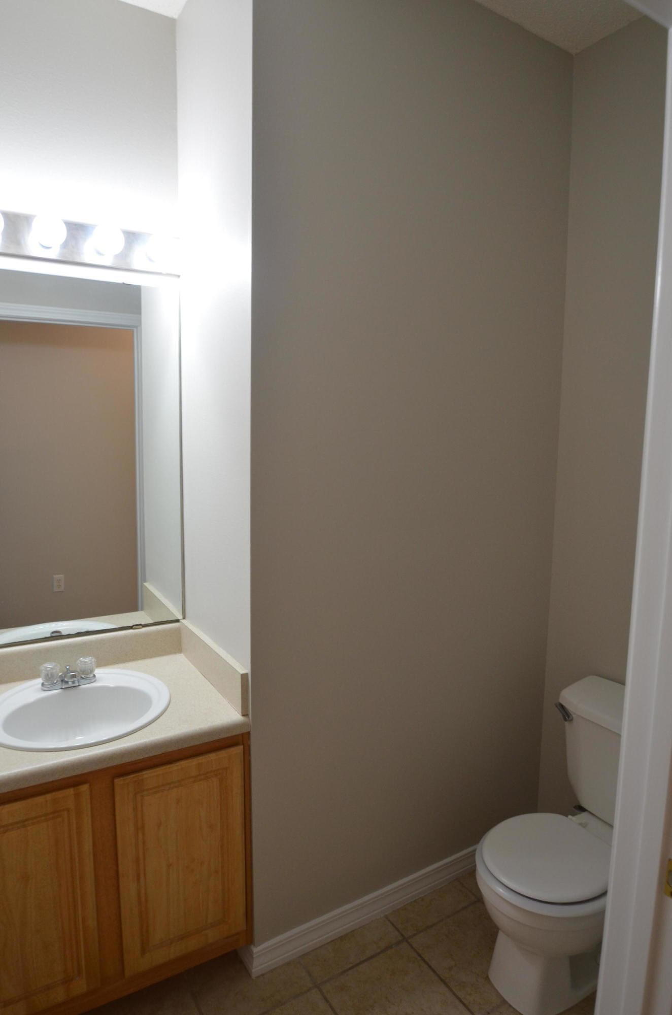 PORT DIXIE - Residential Lease