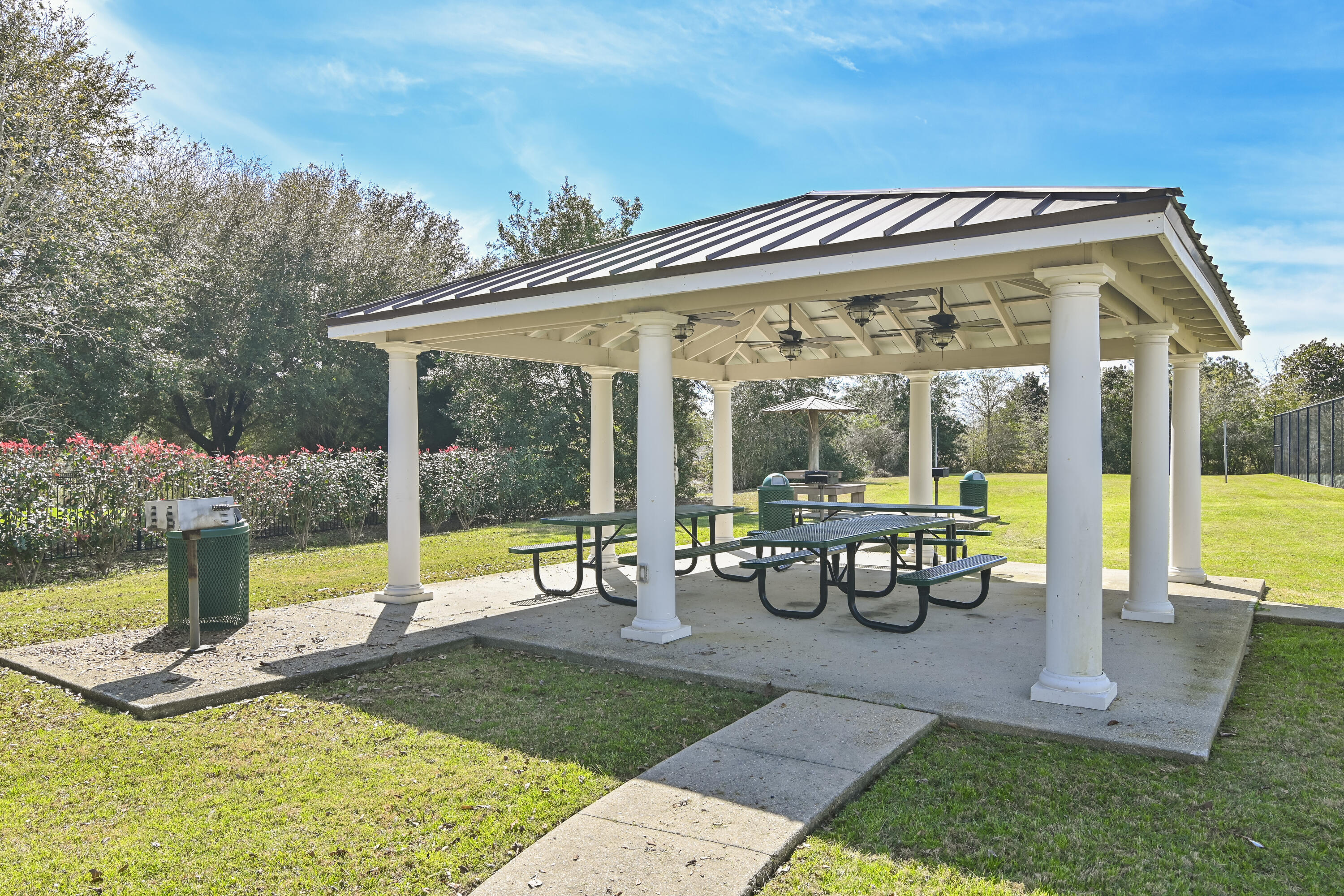 LOT 1 BLK E WINDSWEPT ESTATES PH 4 PB 16-30 OR 2659-3086 OR 2661-2561 OR 2770-649 OR 2770-650 - Land